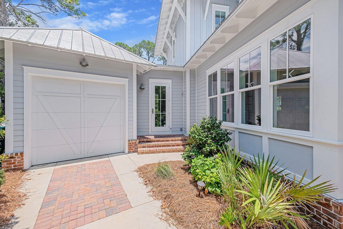 FOREST LAKES - Residential