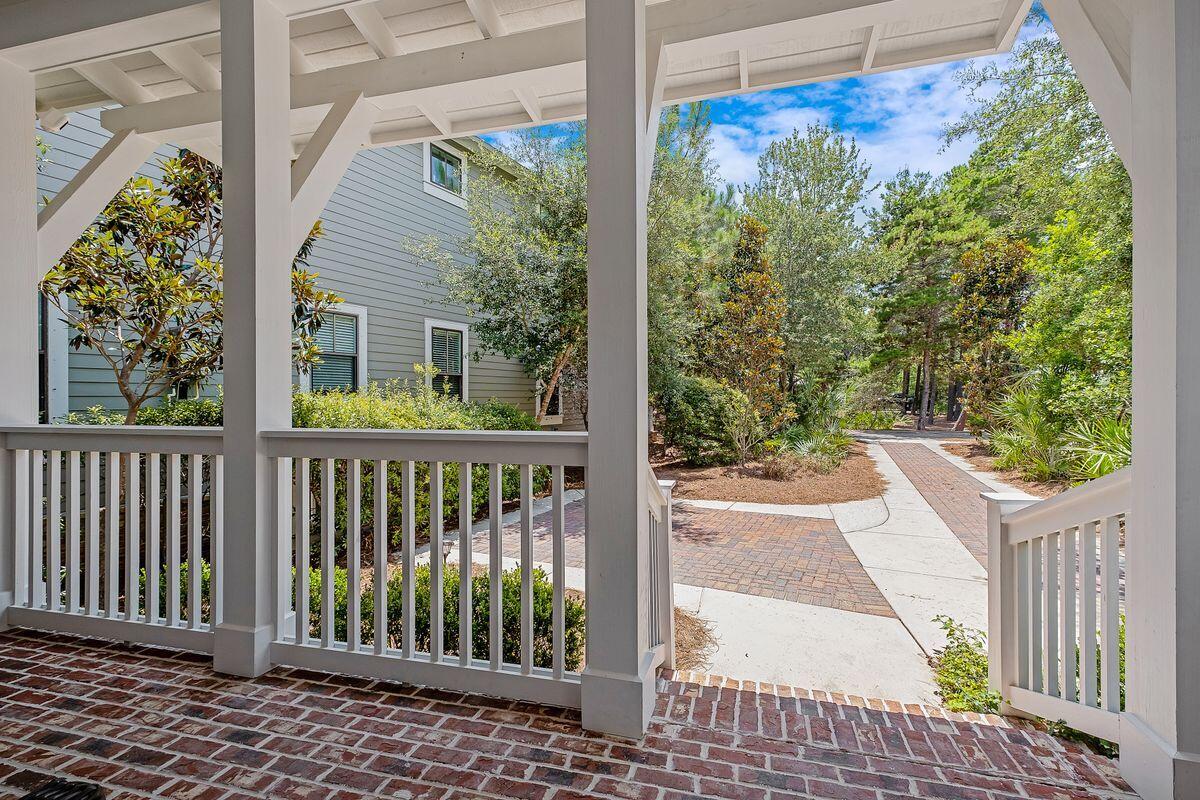 FOREST LAKES - Residential