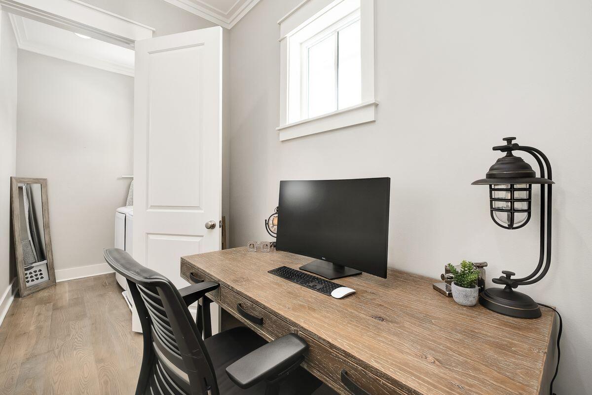 FOREST LAKES - Residential