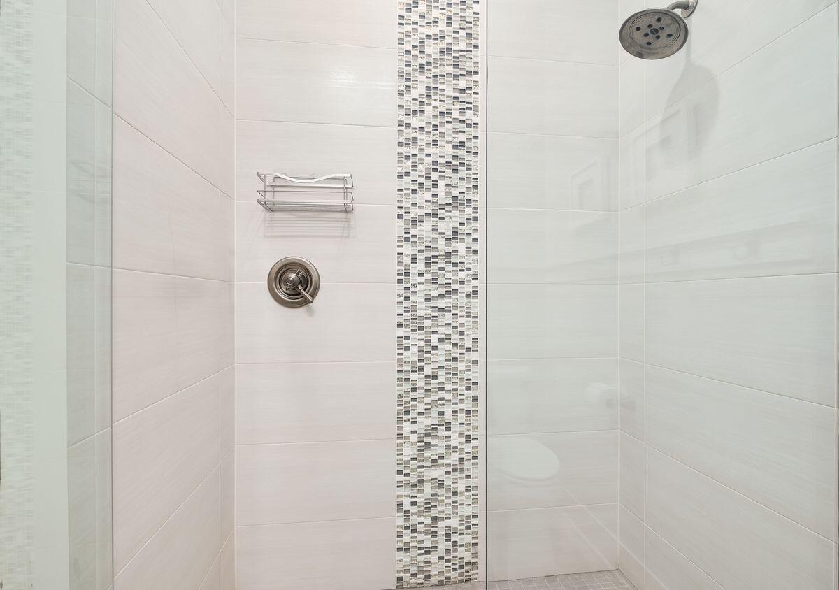 FOREST LAKES - Residential