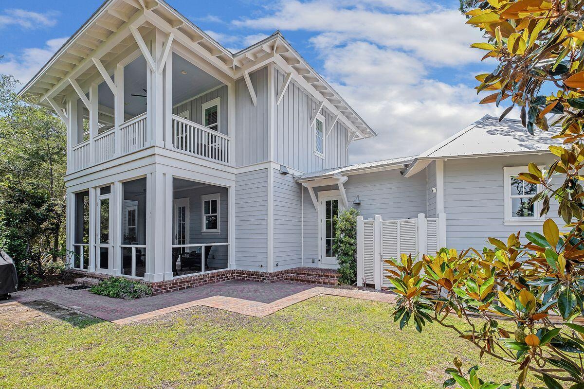 FOREST LAKES - Residential