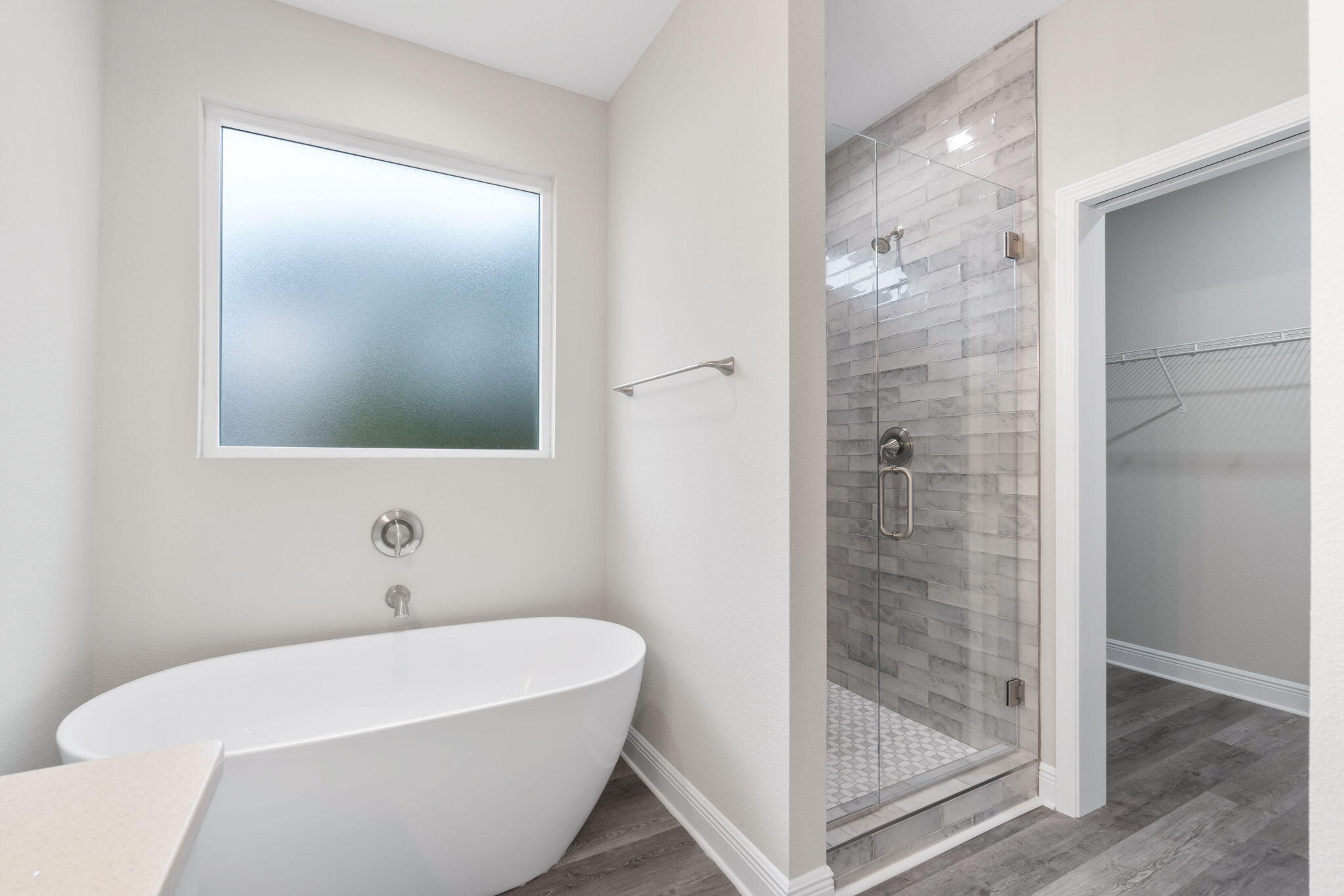 CRESCENT SHORES - Residential