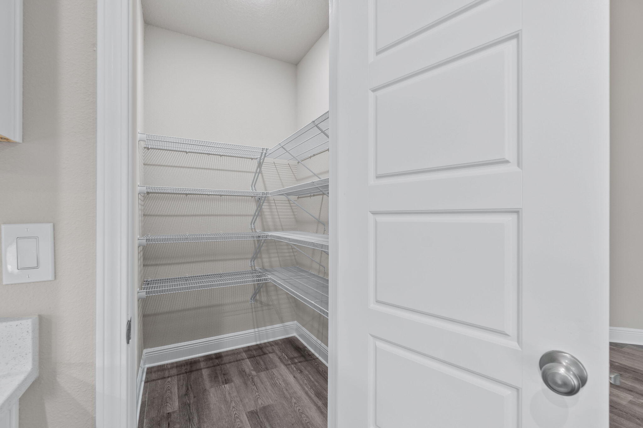 CRESCENT SHORES - Residential