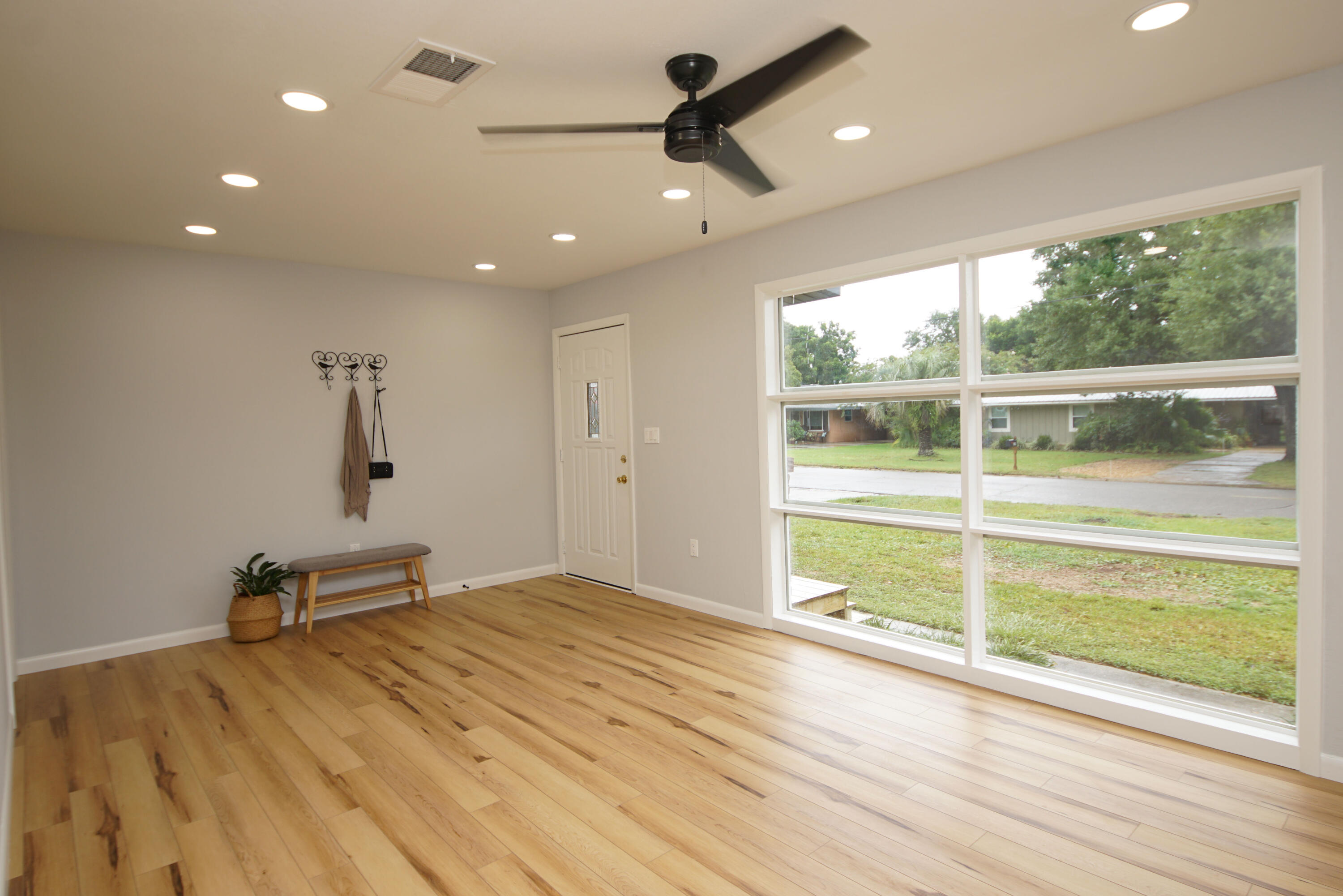 BEL AIR - Residential