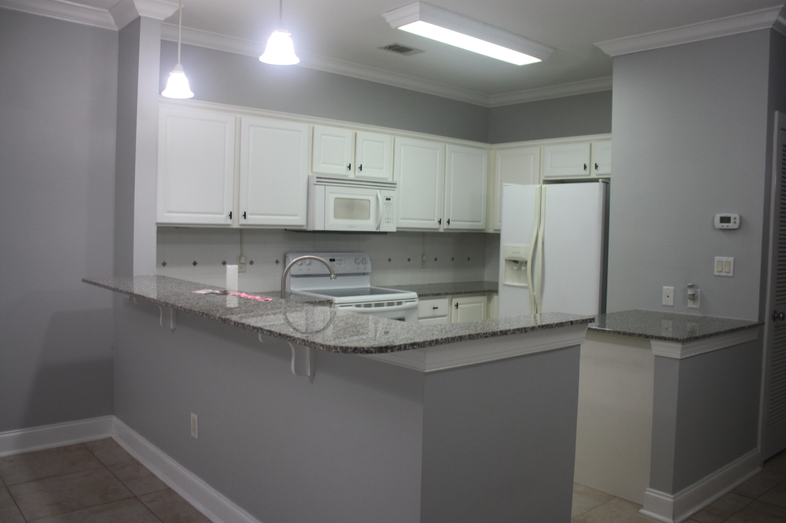 FRENCH QUARTERS - Residential Lease