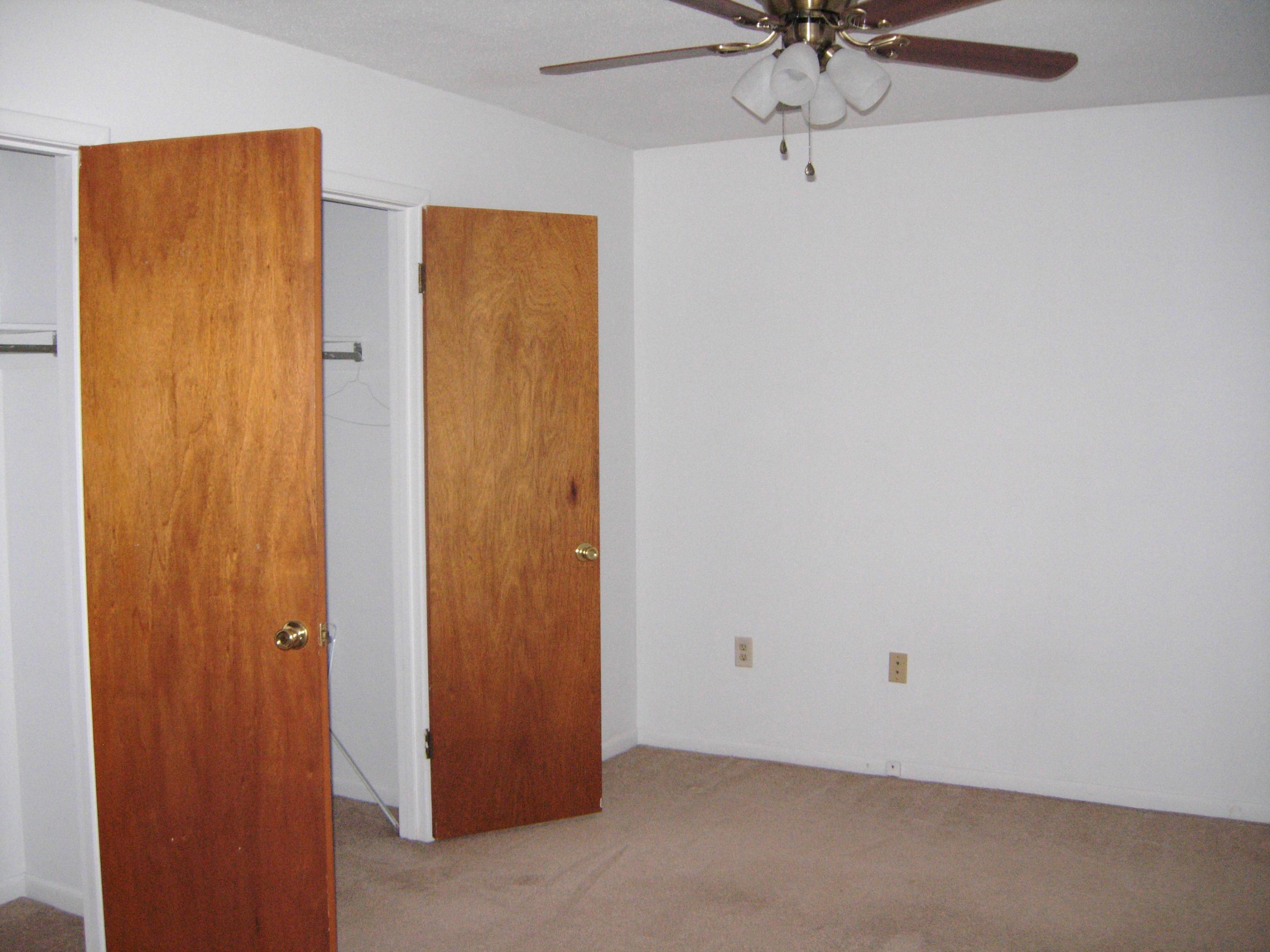 ROCKY BAYOU - Residential Lease