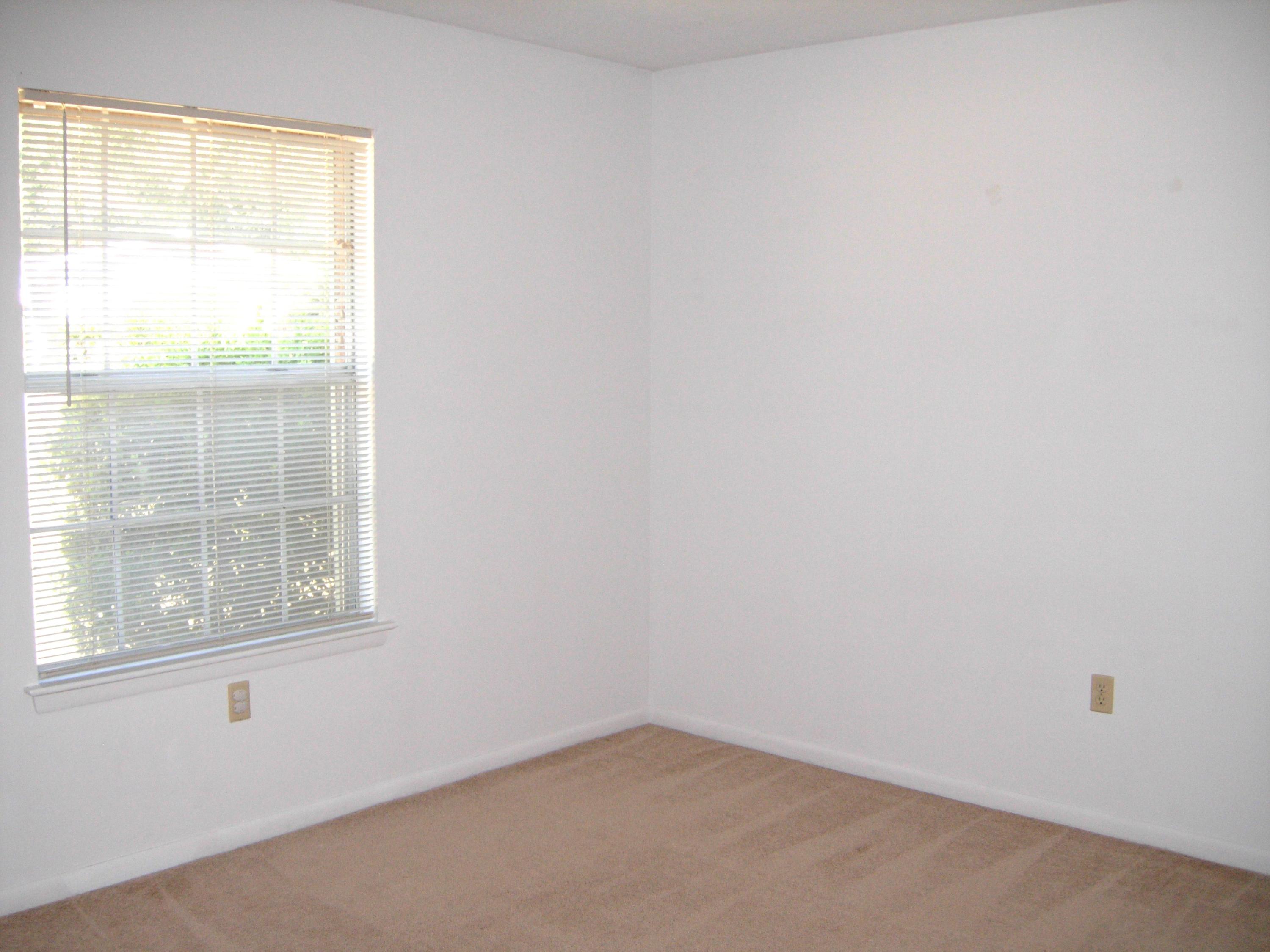 ROCKY BAYOU - Residential Lease