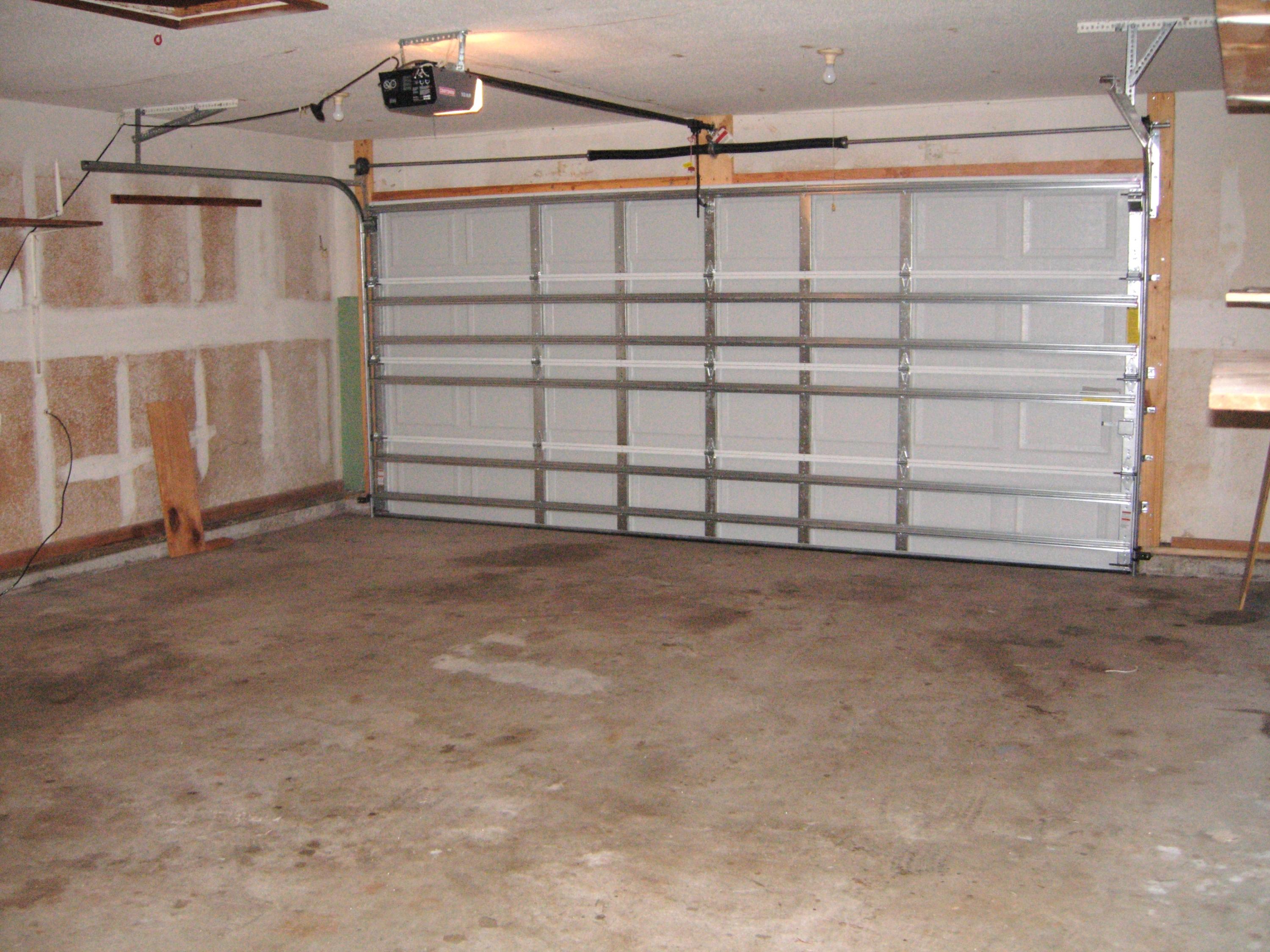 ROCKY BAYOU - Residential Lease