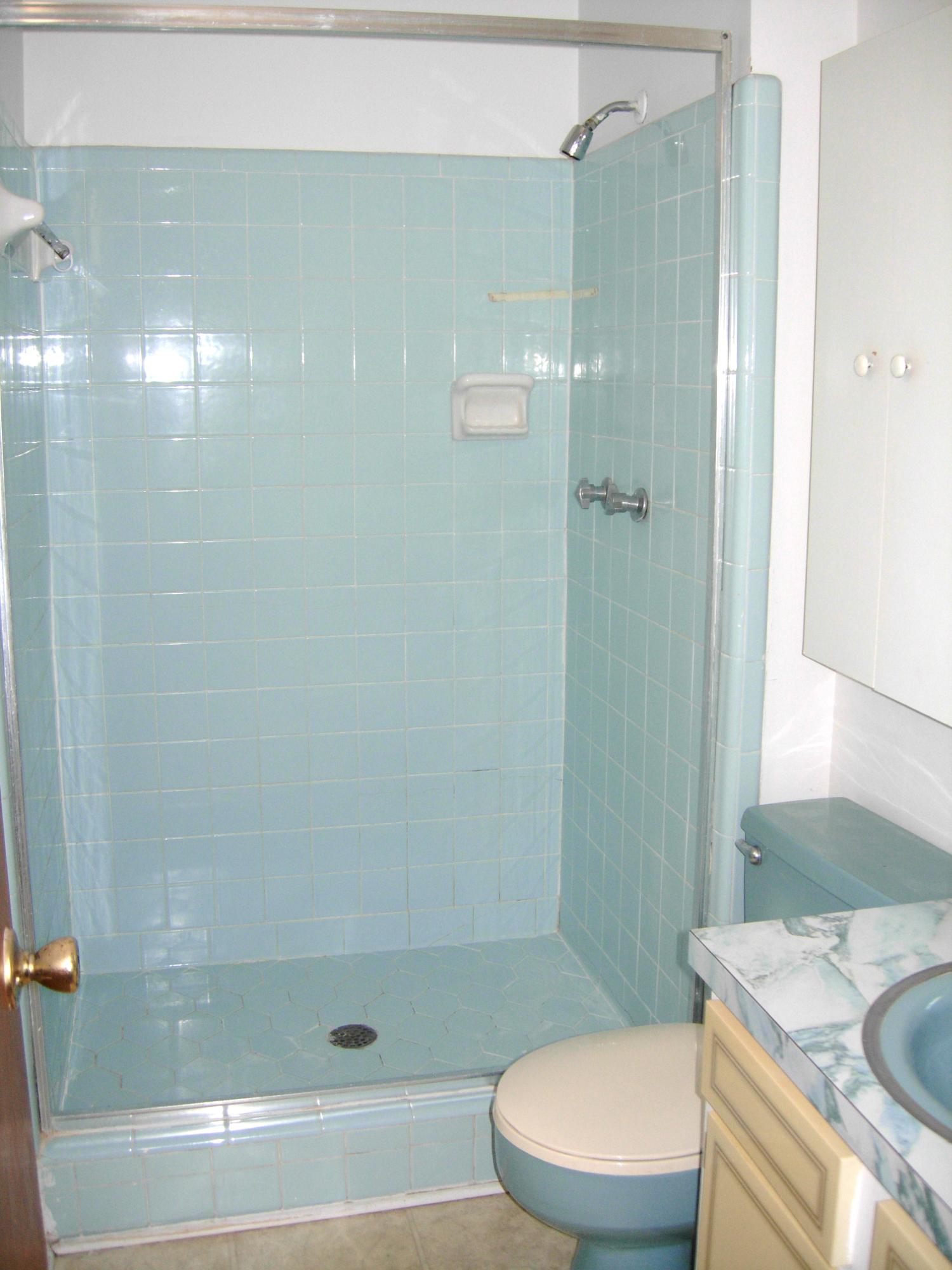 ROCKY BAYOU - Residential Lease