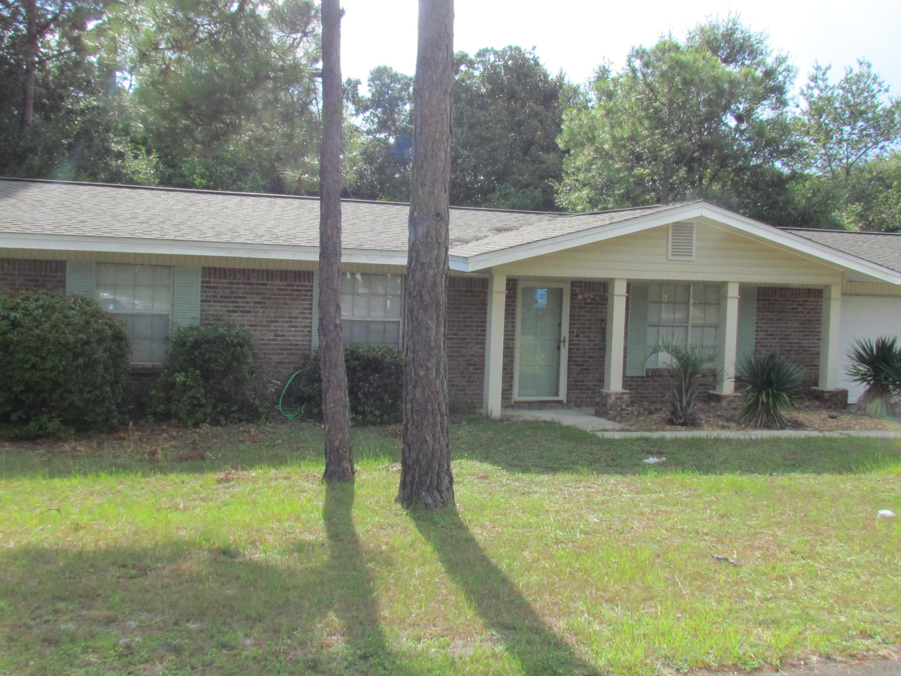 ROCKY BAYOU - Residential Lease