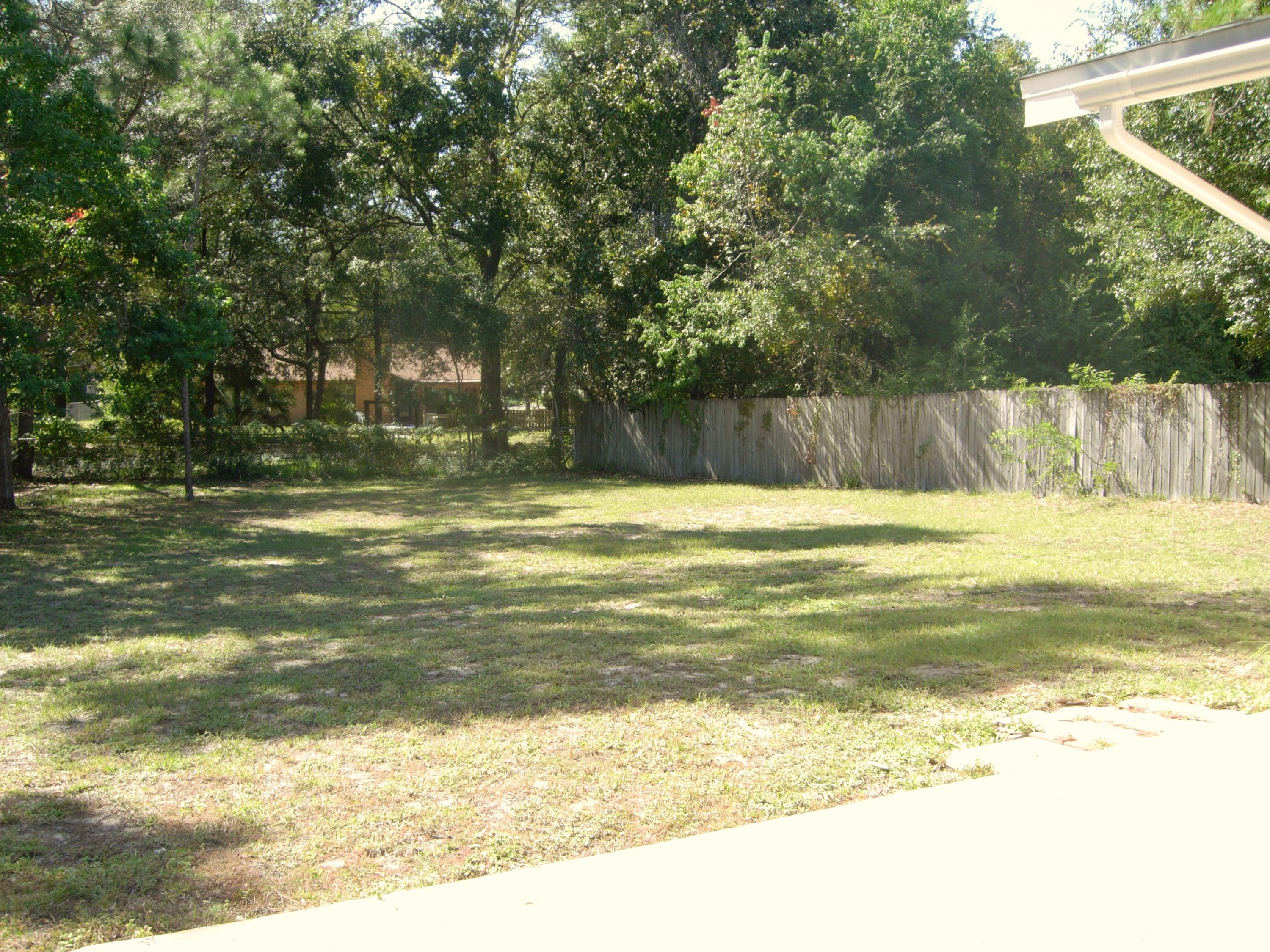 ROCKY BAYOU - Residential Lease