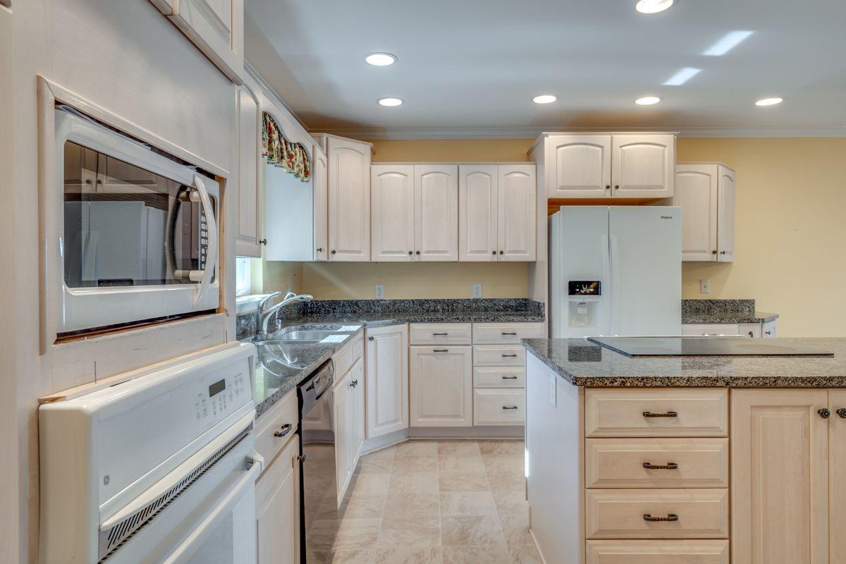 SEA BLUFF CONDO PH 2 - Residential