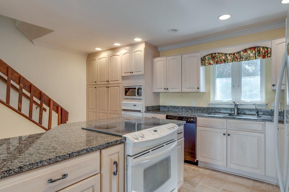 SEA BLUFF CONDO PH 2 - Residential