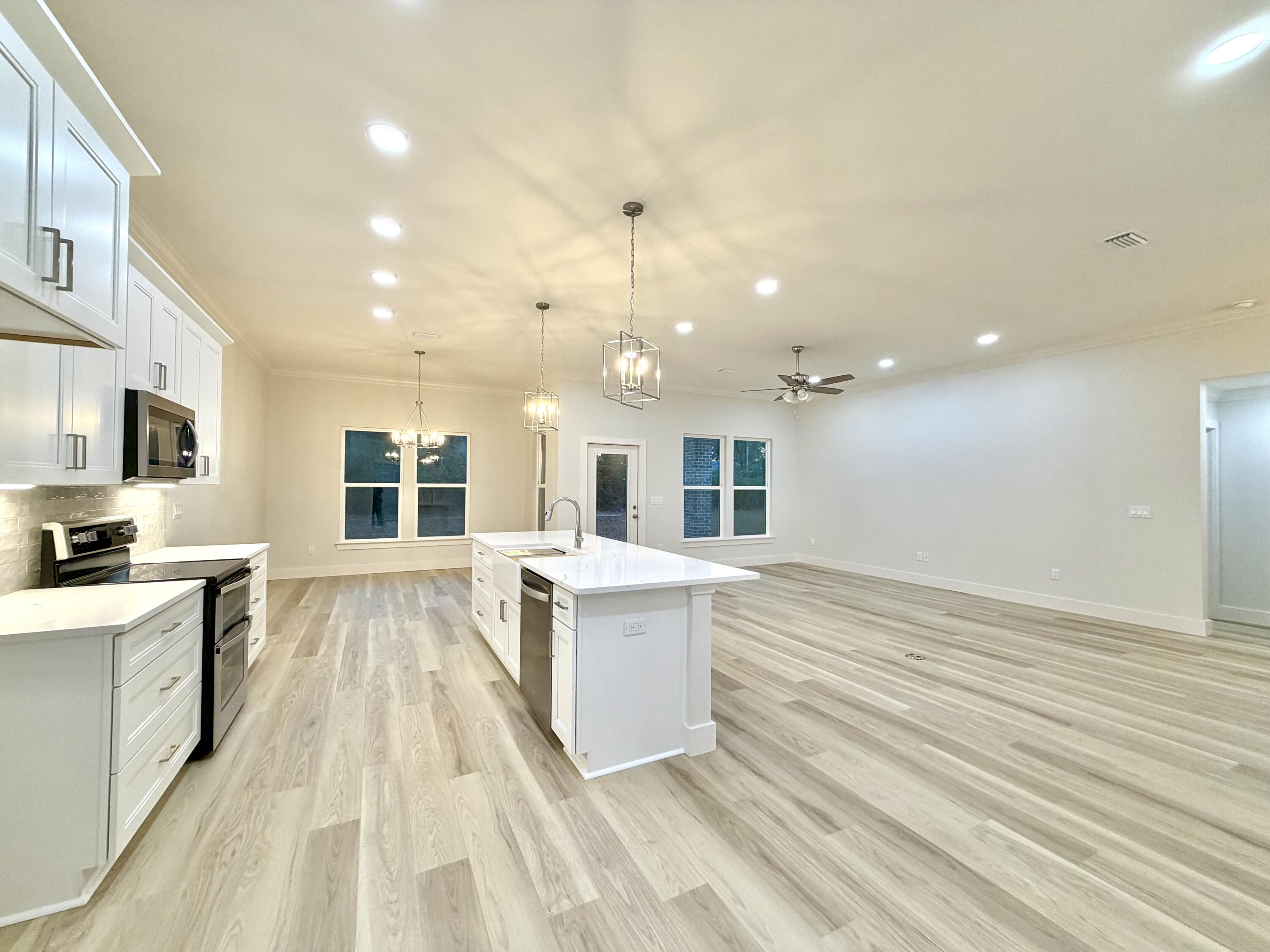 NO RECORDED SUBDIVISION - Residential