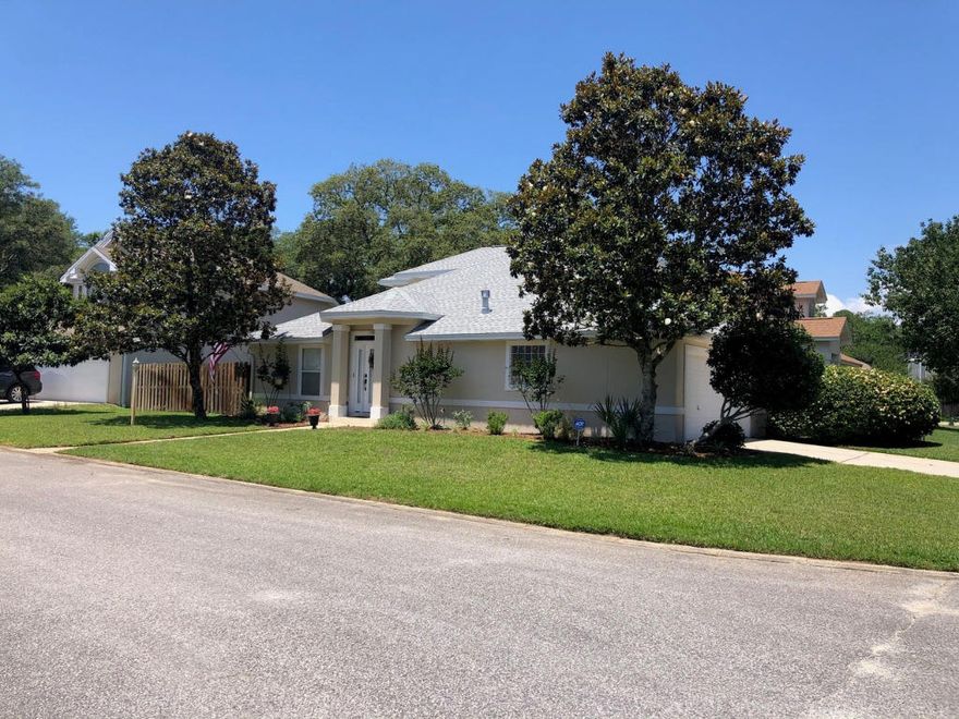 Feels brand new! This 3 bed/2.5 bath home recently updated--2018 roof, chef's kitchen, new lighting, 2016 HVAC & water heater. Step into a spacious living room with gas fireplace, vaulted ceilings, plantation shutters & hardwood flooring. Gourmet kitchen includes granite counter tops, GE slate smudge proof appliances, flat top cooking surface, & cabinets with sliding drawers. Large master bedroom with bathroom ensuite includes garden tub, walk-in shower & updated lighting. You'll enjoy the wonderful outdoor living space too! The back patio is completely fenced where you will enjoy the fragrance of the jasmine and camellias., Other highlights of home include security system & central vac. Beautiful home centrally located to bases, beaches, and shopping