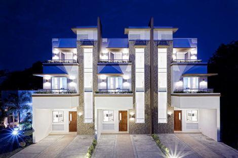 Savvy Investors Only Please. Please read carefully.MUST be replatted. Best use as 3 luxury, 23ft wide units with 40 ft height. May be able to go 3 levels & have about 3,500 sq ft each. These units may sell for about $500,000 or more each. These lots are a great opportunity in a fantastic location for a nice price. Must be able to see past some challenges. There are 5 TH lots here (lot 1 is a utility easement). Lots 2&3 are owned by a Bank, Lot 4 by an owner who does not want to sell but may be willing to partner in building complex together. Lots 5&6 has 2 owners who are currently working on Short Sale approval (we expect soon). Holiday Isle Docs http://holidayisleimprovement.com/hiia-documents/ say that these TH must be built all at once. See Survey & HOA Docs. This is a great d