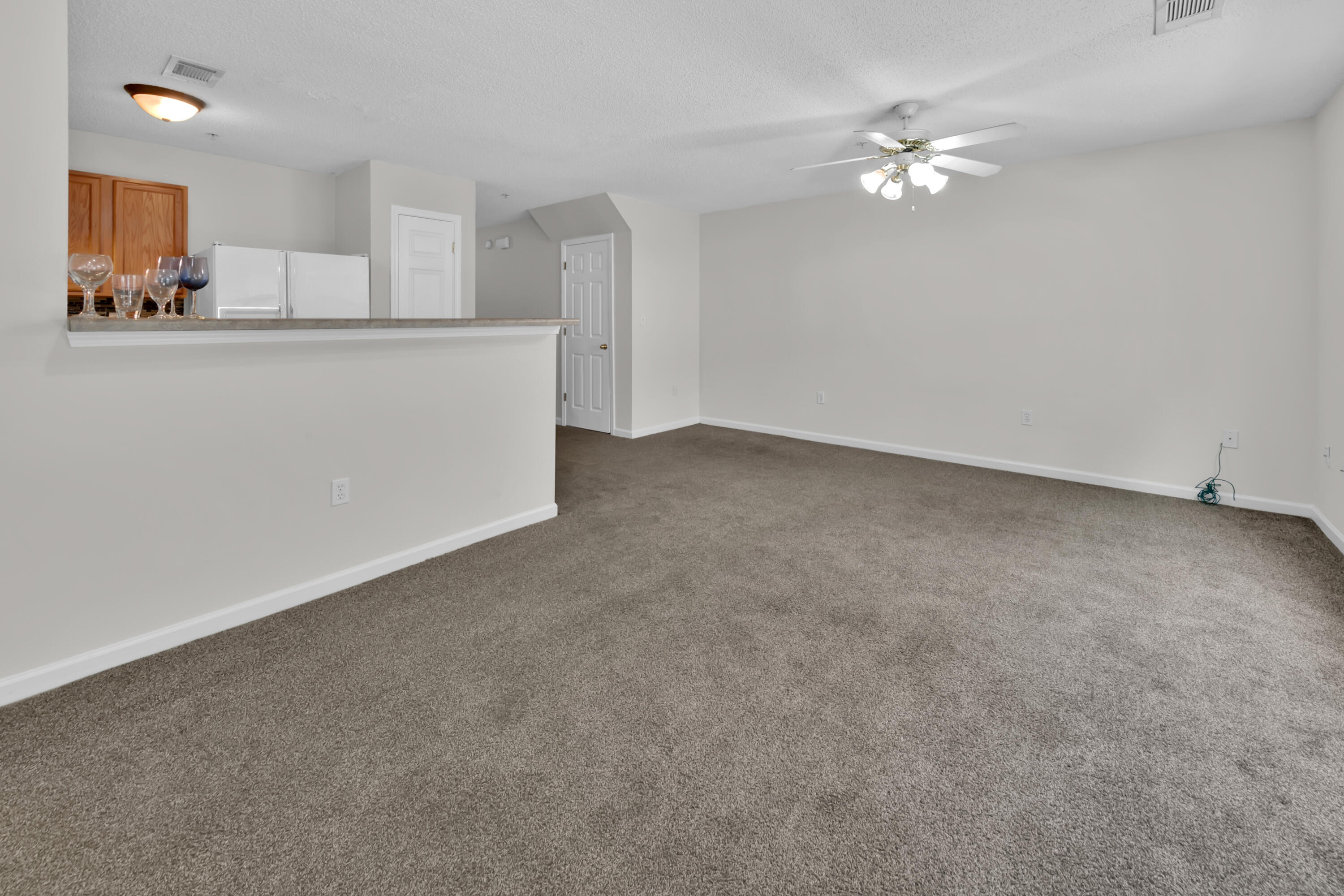 ROLLING PINES - Residential