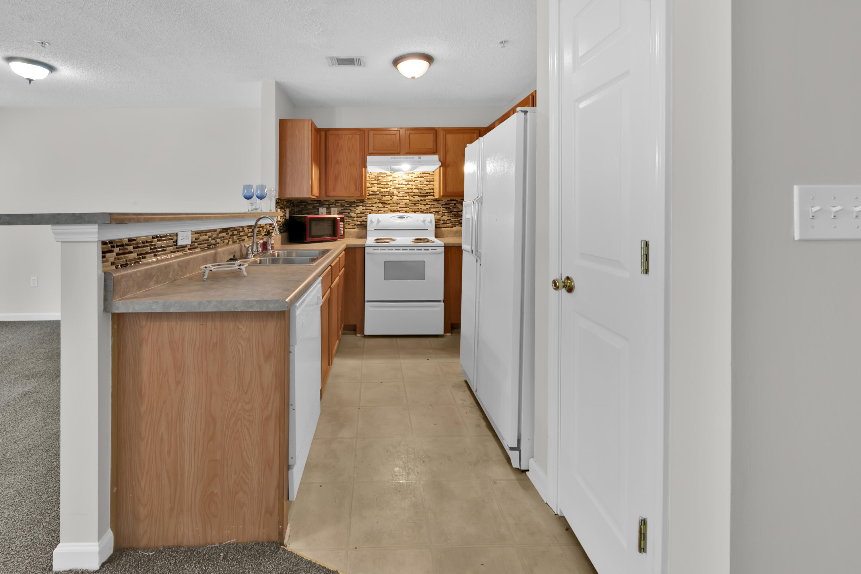 ROLLING PINES - Residential