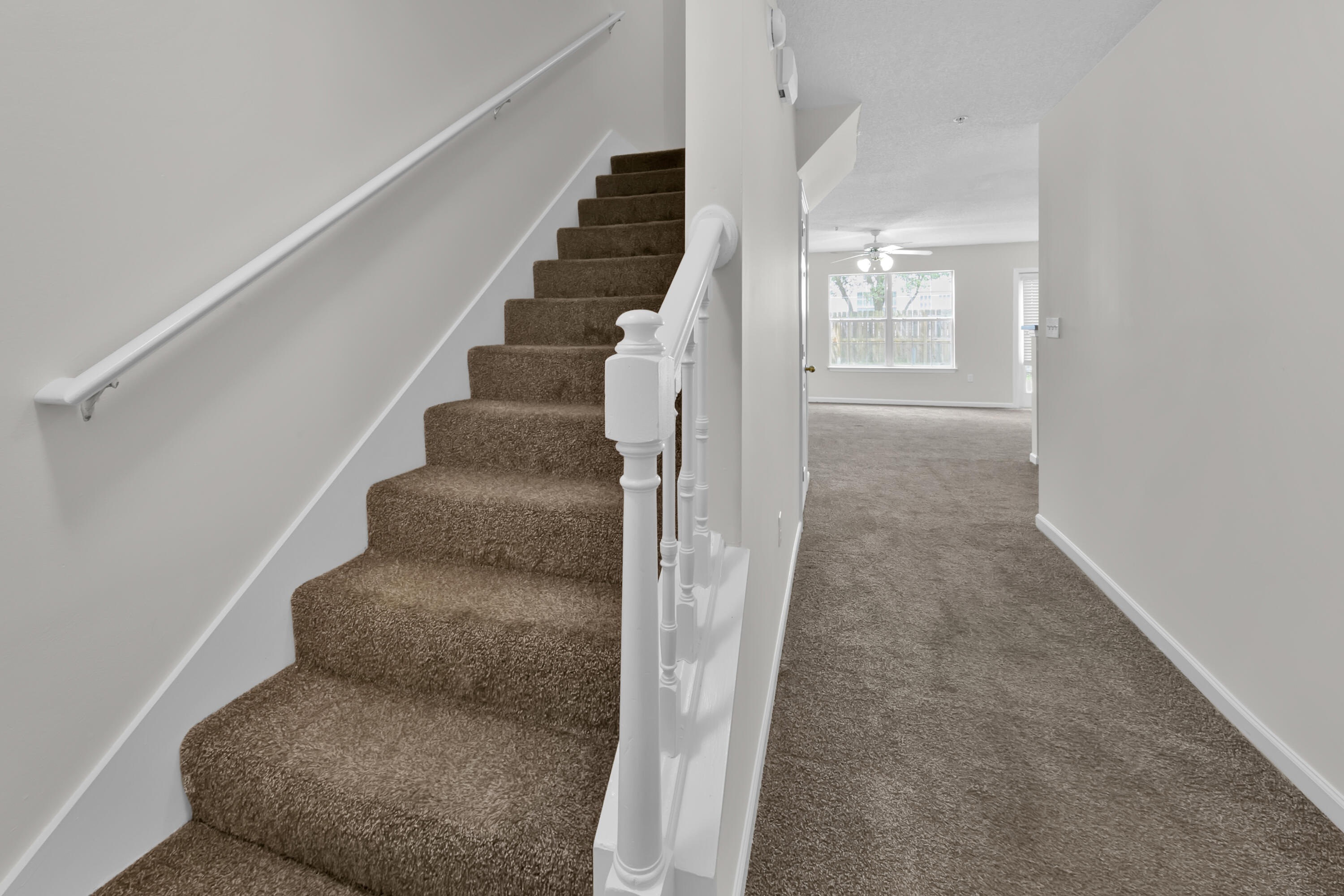 ROLLING PINES - Residential