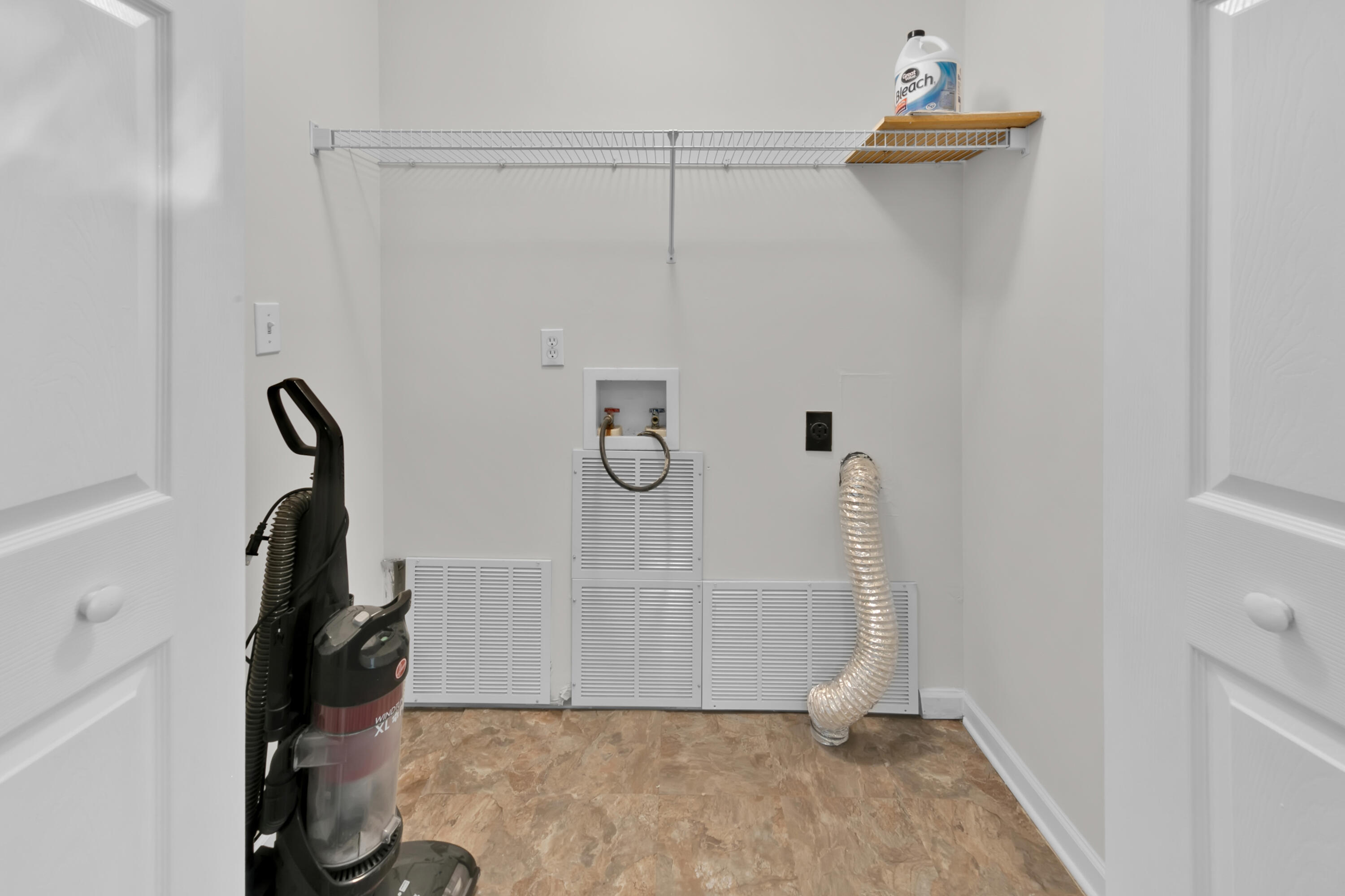 ROLLING PINES - Residential