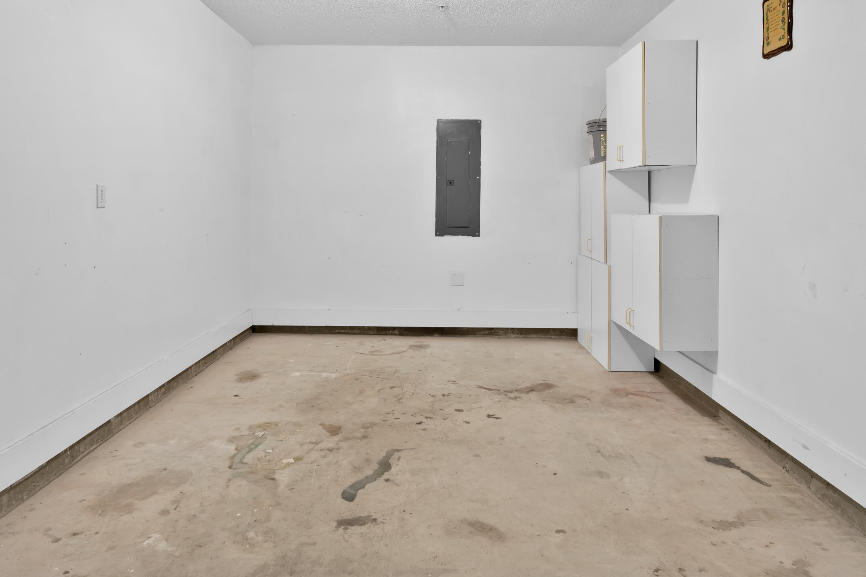 ROLLING PINES - Residential