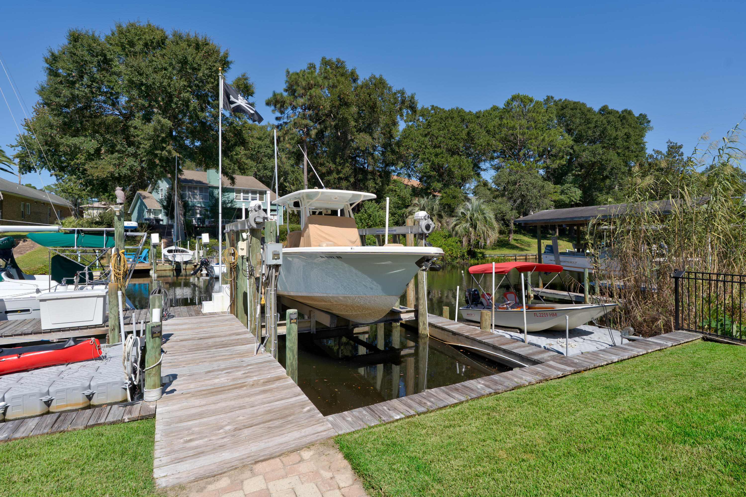 EDGE WATER VILLAGE - Residential