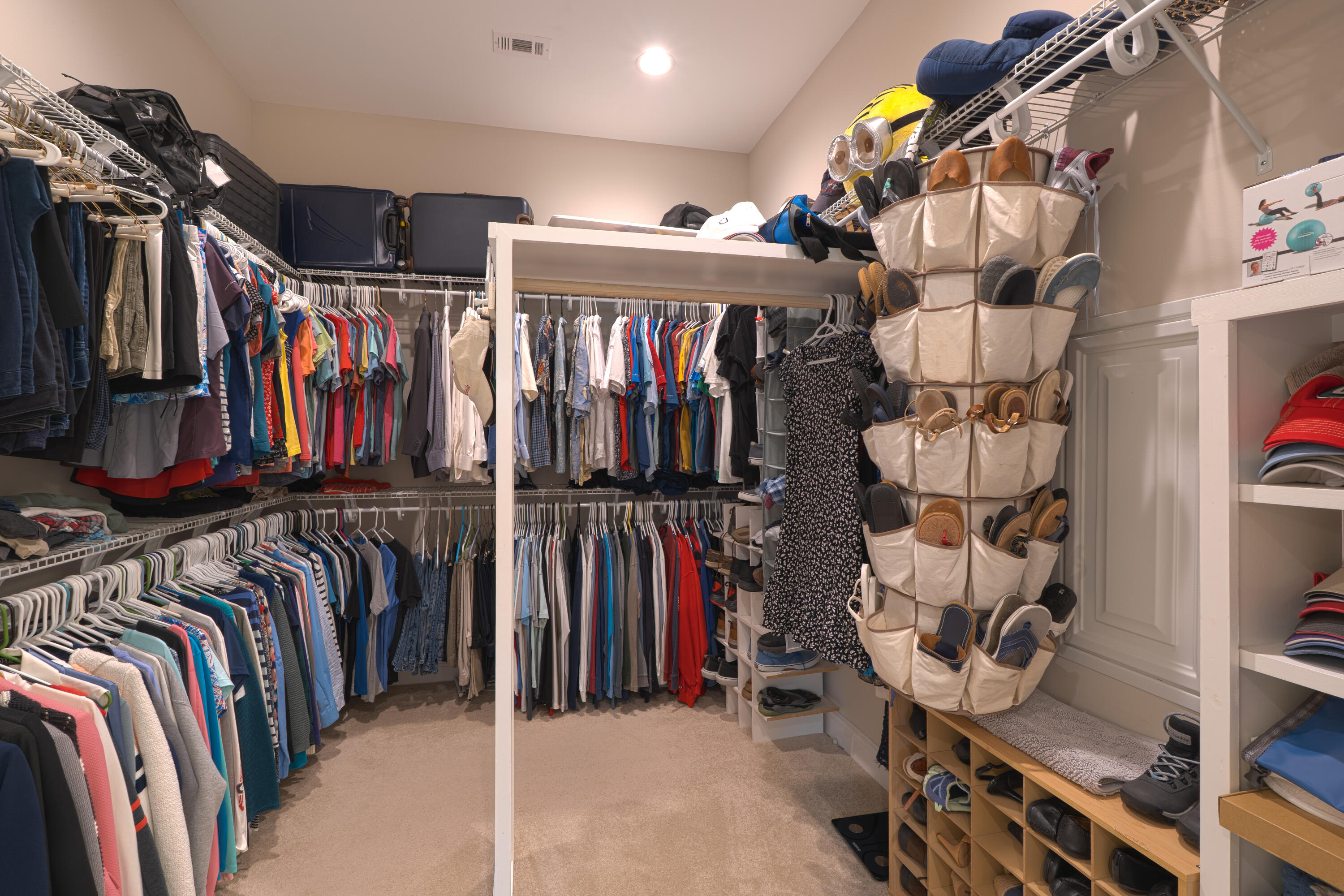 EDGE WATER VILLAGE - Residential