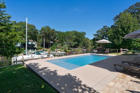 Photo of 2433 Duncan Drive, Niceville, FL 32578 (MLS # 988334)