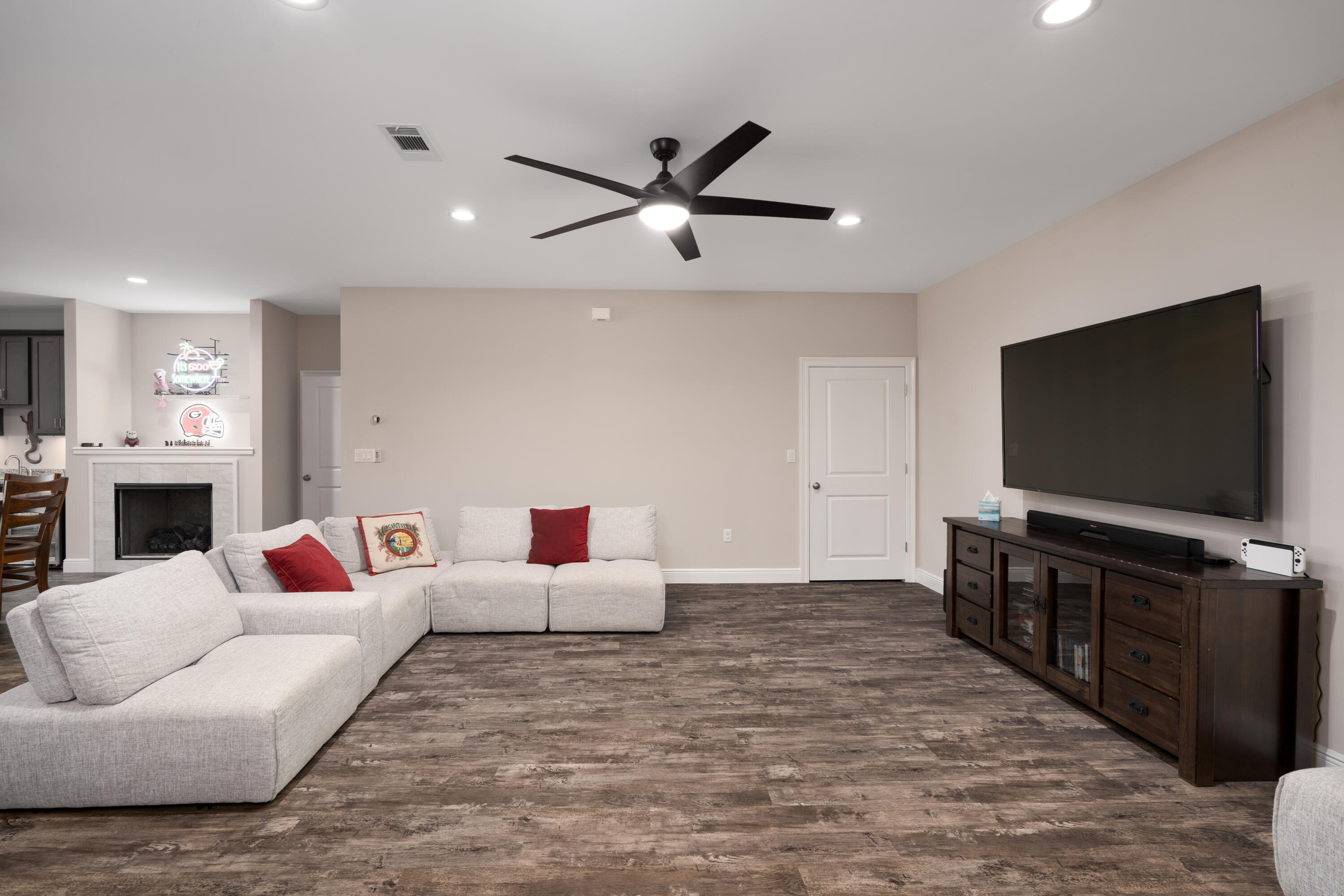 EDGE WATER VILLAGE - Residential