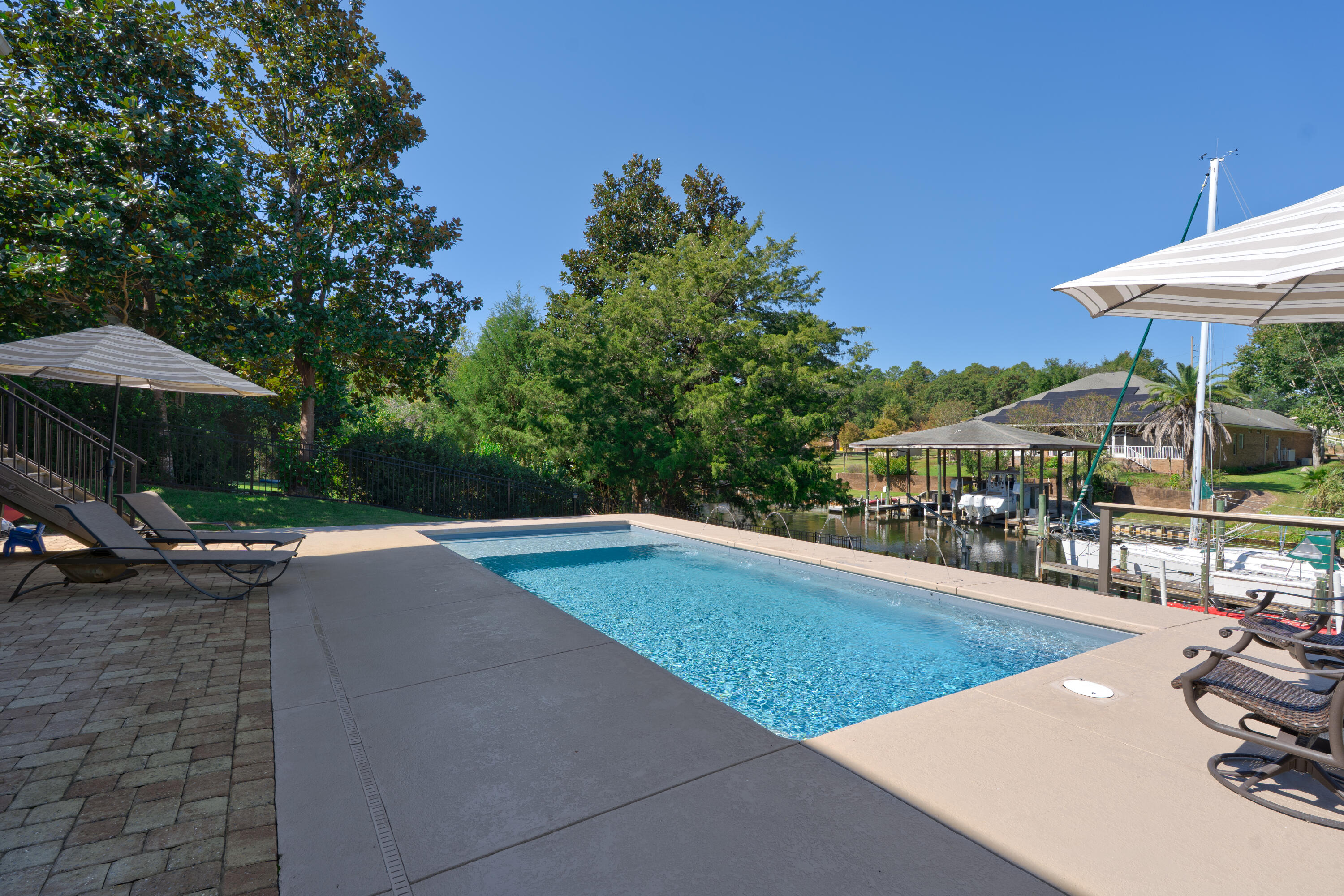 EDGE WATER VILLAGE - Residential