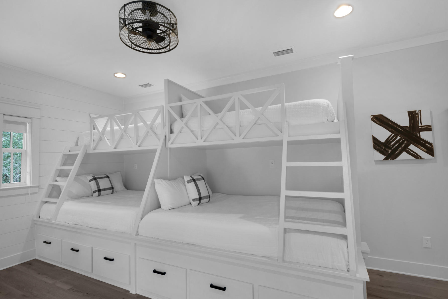 MAGNOLIA COTTAGES - Residential