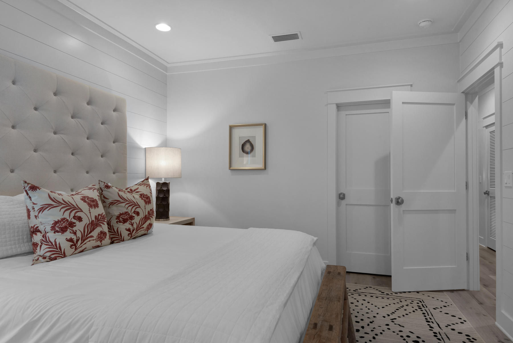 MAGNOLIA COTTAGES - Residential