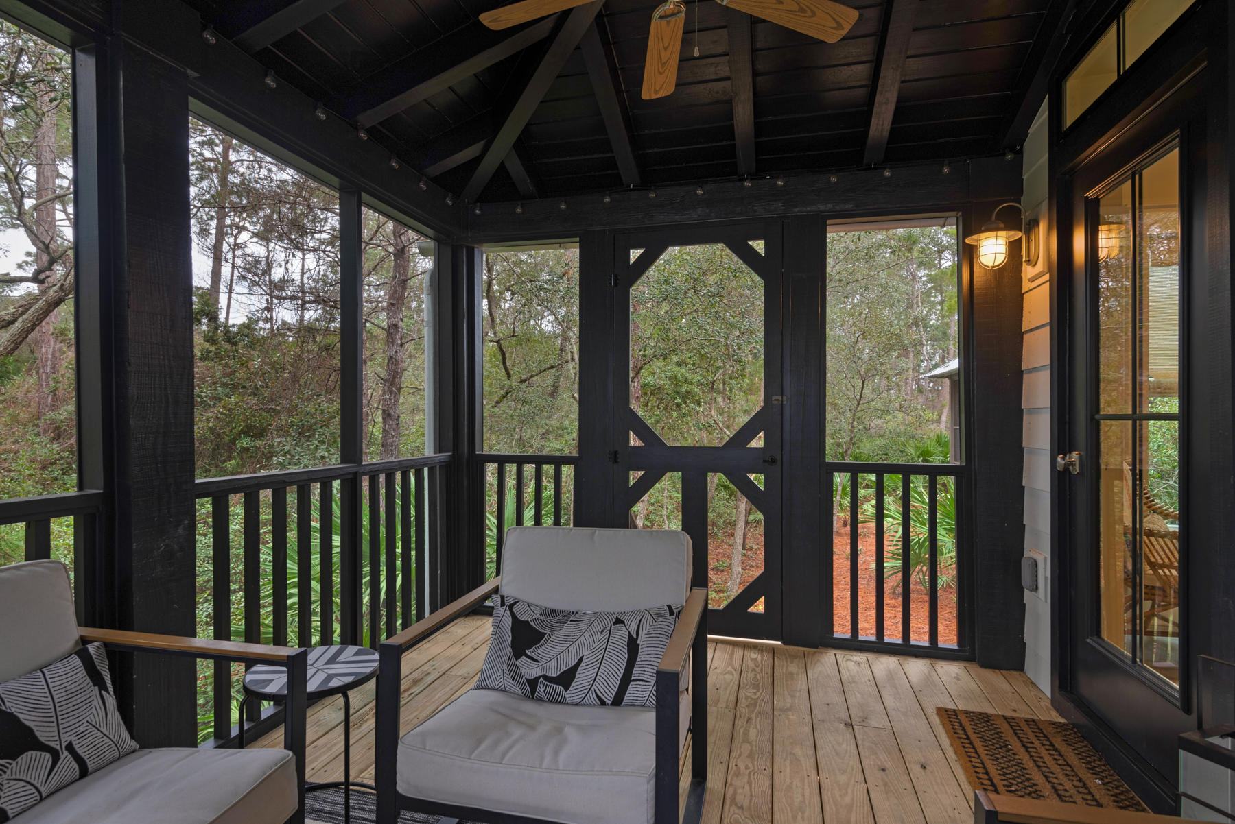 MAGNOLIA COTTAGES - Residential