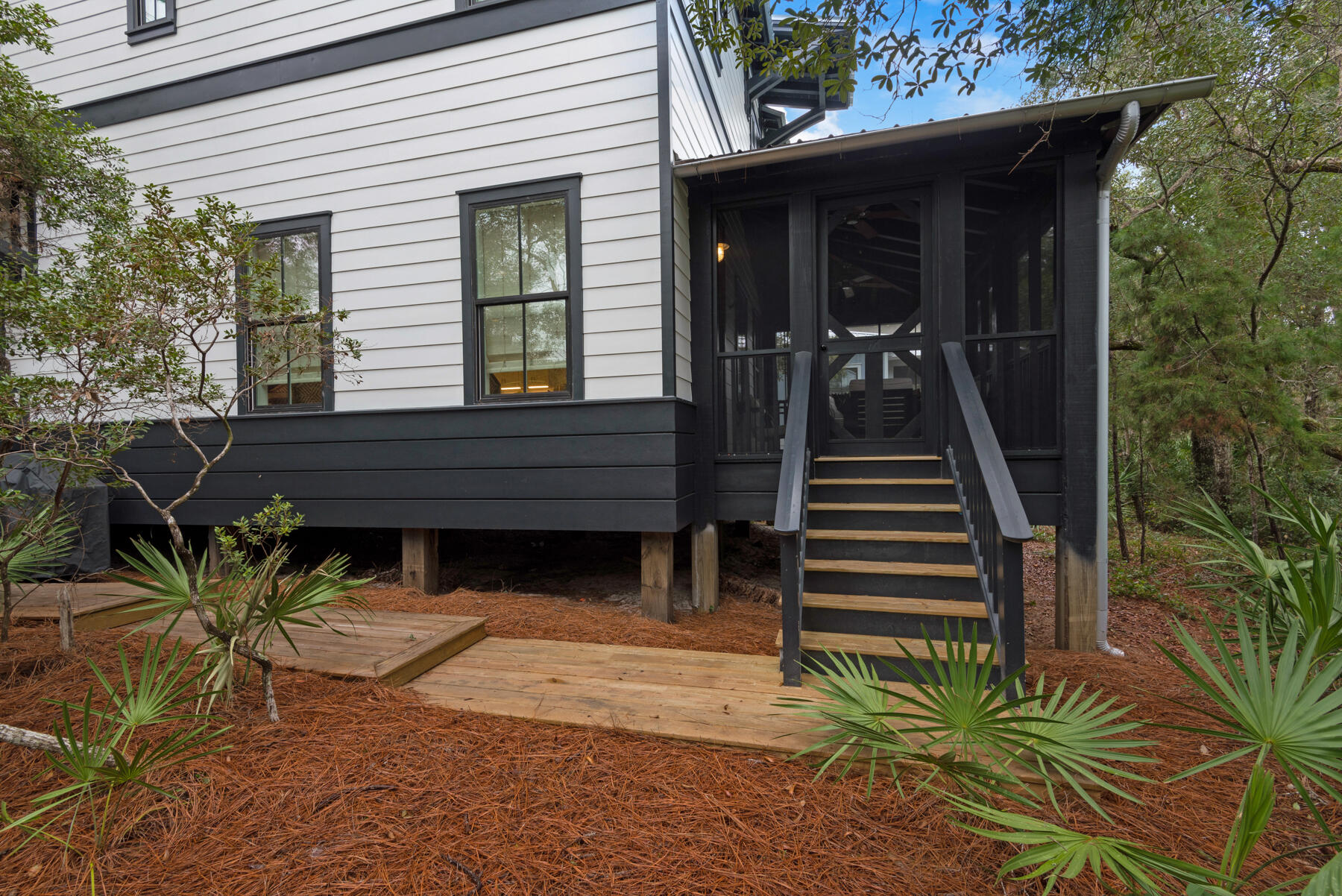 MAGNOLIA COTTAGES - Residential