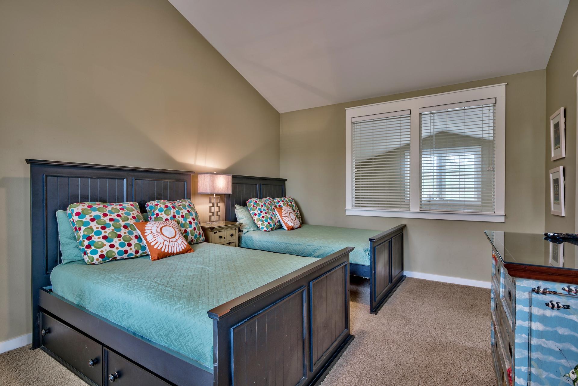 LAUREL GROVE - Residential