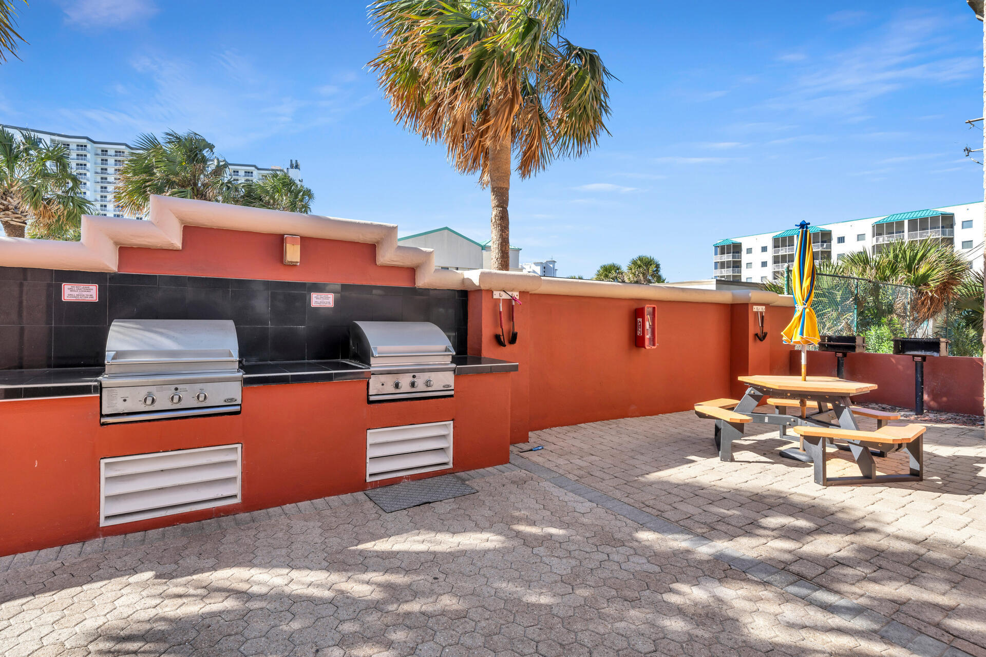DESTIN TOWERS CONDO - Residential