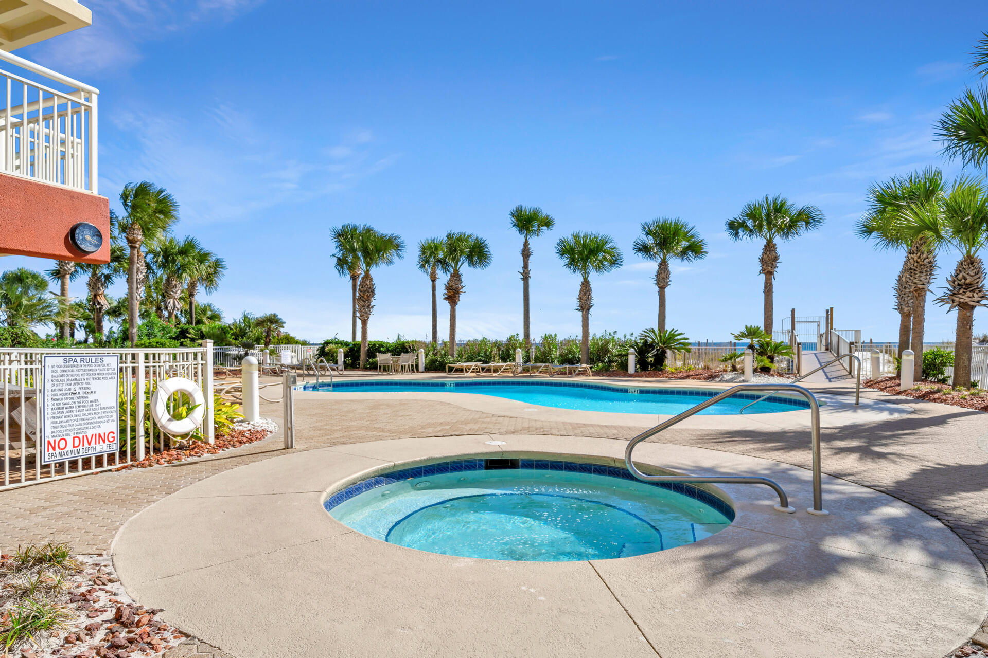 DESTIN TOWERS CONDO - Residential