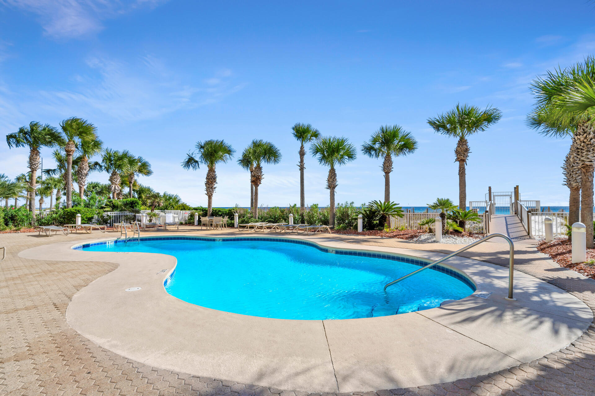 DESTIN TOWERS CONDO - Residential