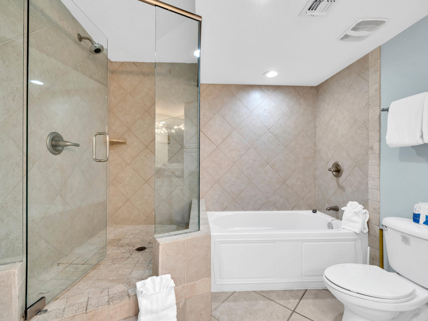 DESTIN TOWERS CONDO - Residential