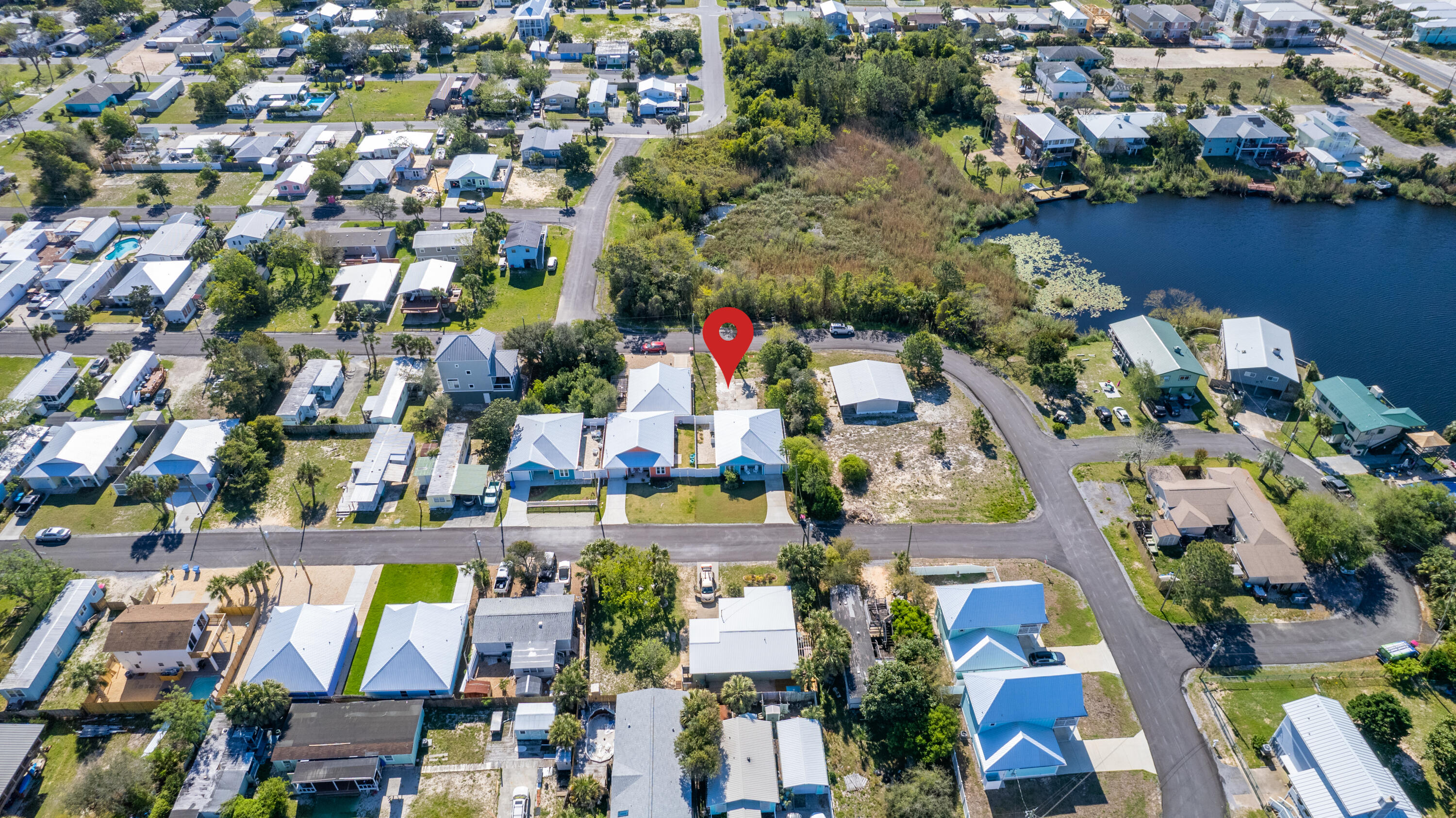 NO RECORDED SUBDIVISION - Land