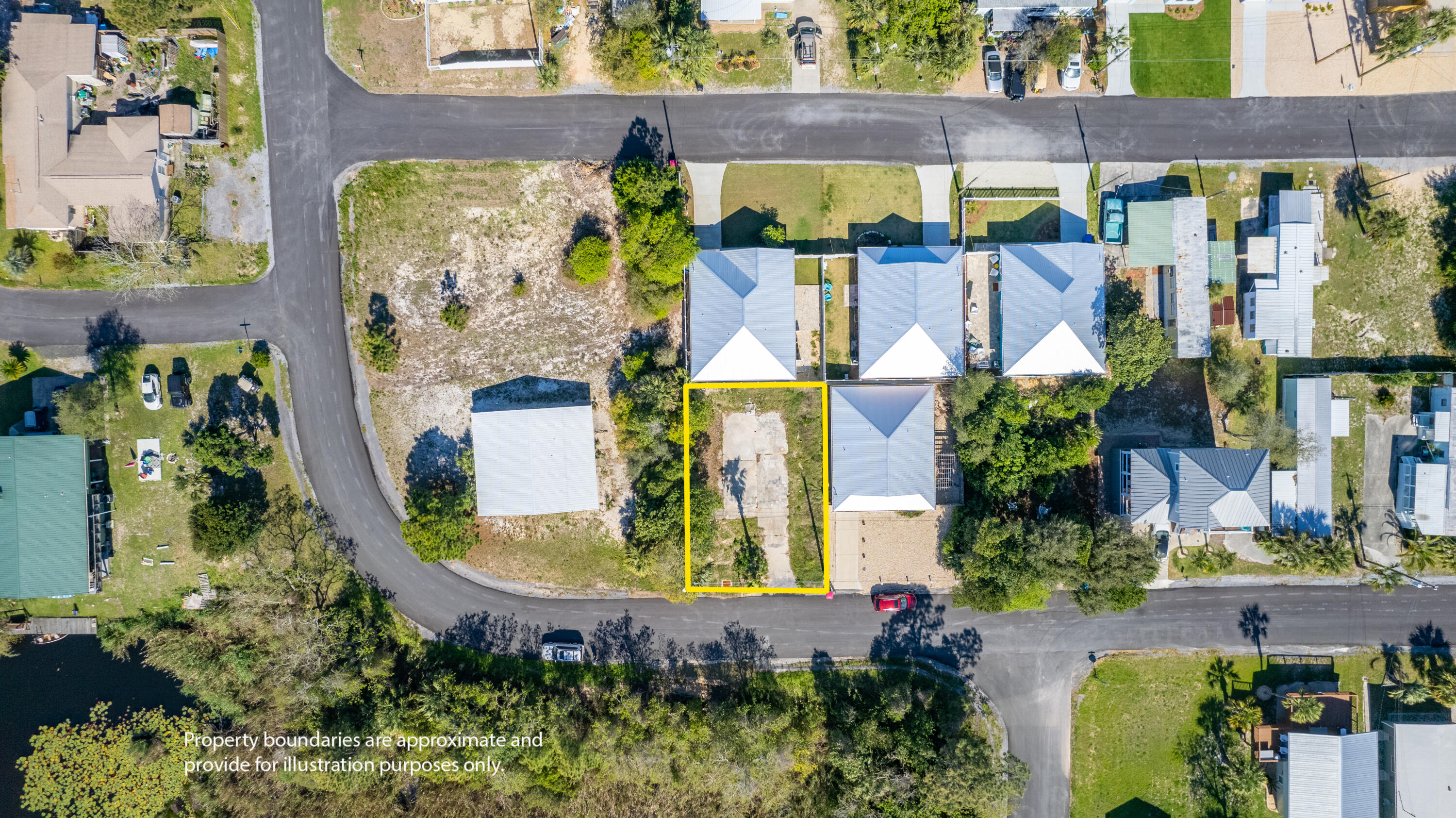 NO RECORDED SUBDIVISION - Land