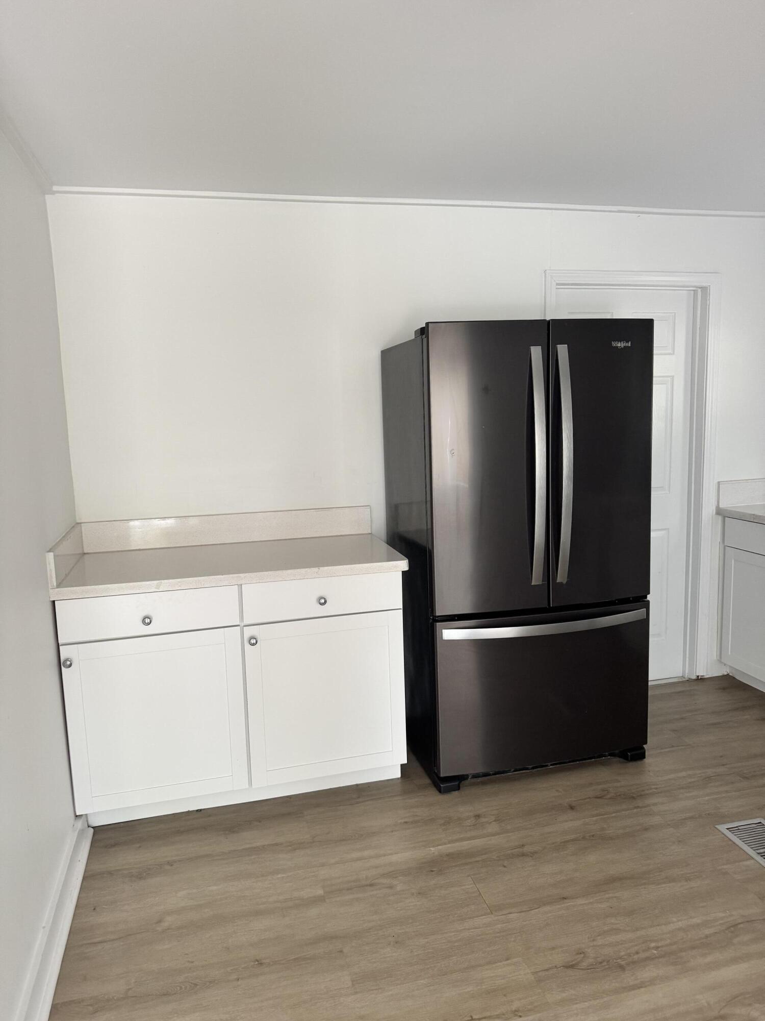 SUNNYSIDE PLAT - Residential Lease