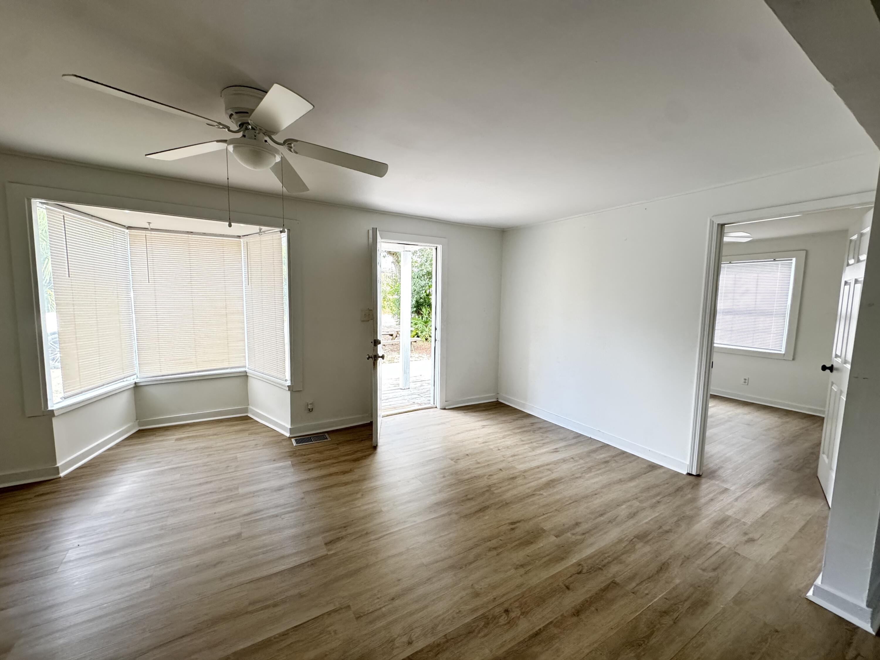 SUNNYSIDE PLAT - Residential Lease