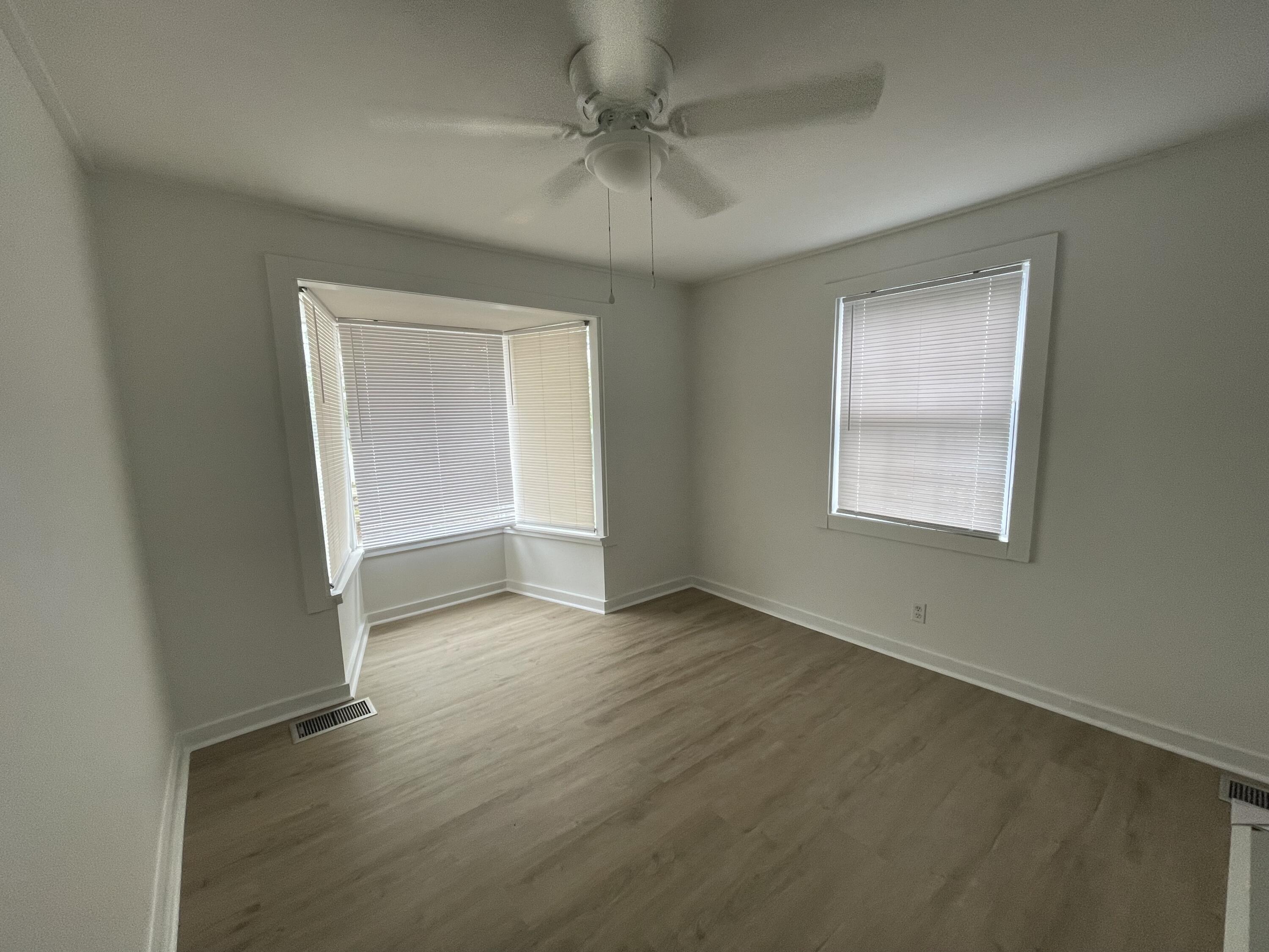 SUNNYSIDE PLAT - Residential Lease
