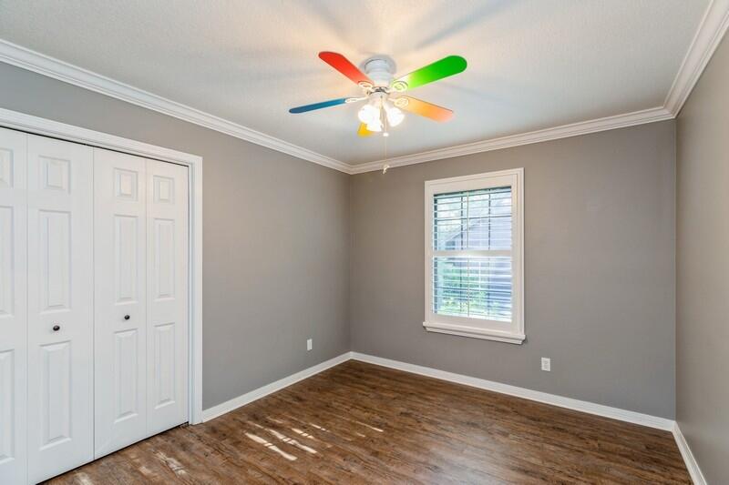 LAKE SHARON ESTATES - Residential