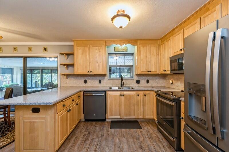 LAKE SHARON ESTATES - Residential