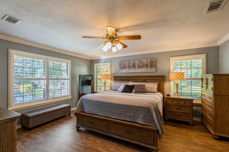LAKE SHARON ESTATES - Residential
