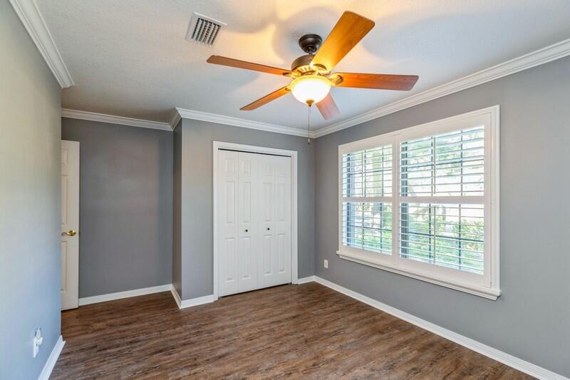 LAKE SHARON ESTATES - Residential