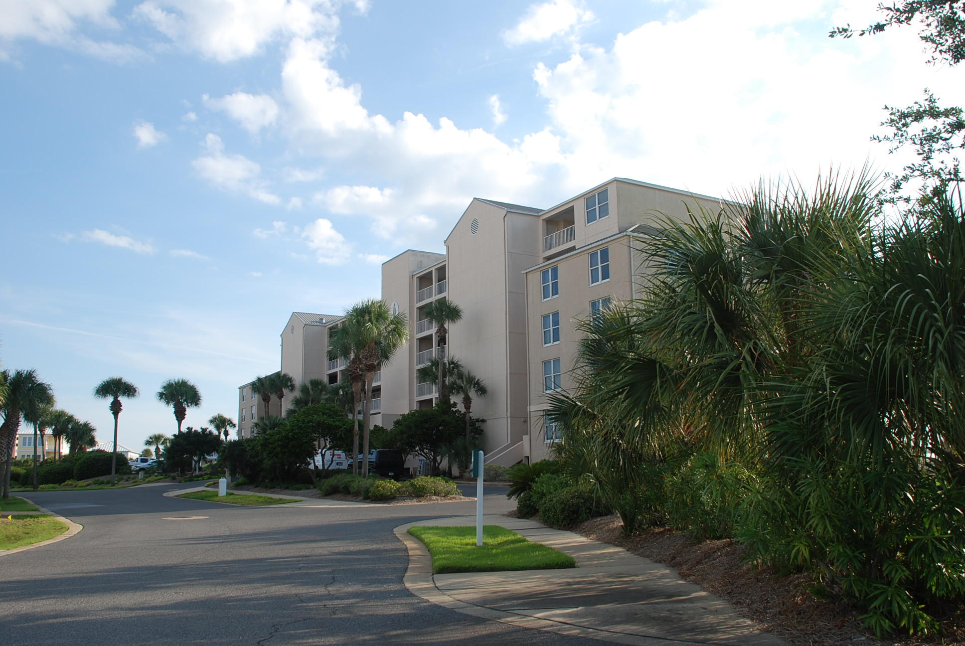 MAGNOLIA HOUSE (DESTIN POINTE) - Residential