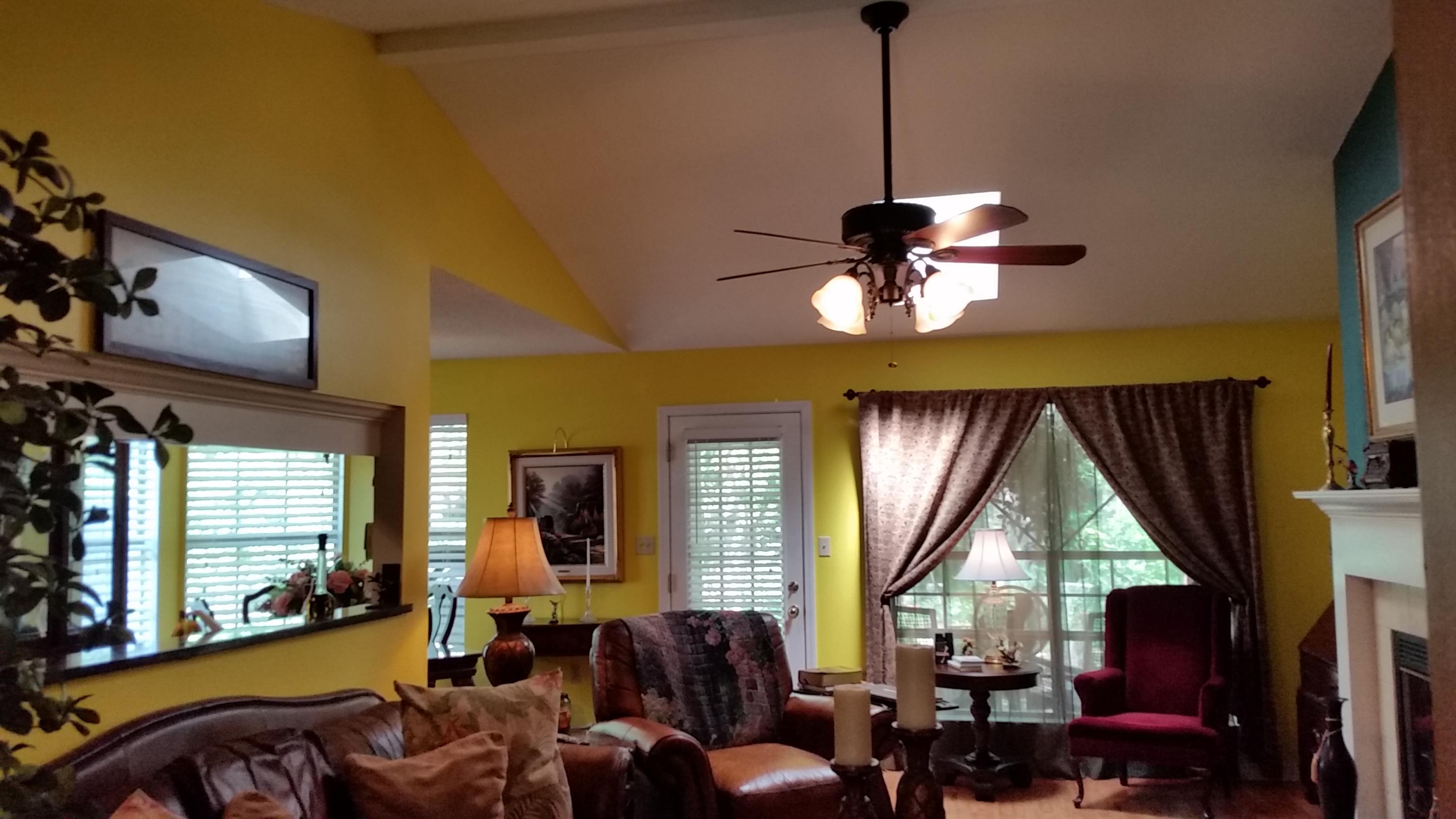 EMERALD GARDENS NORTH 1ST ADDN - Residential